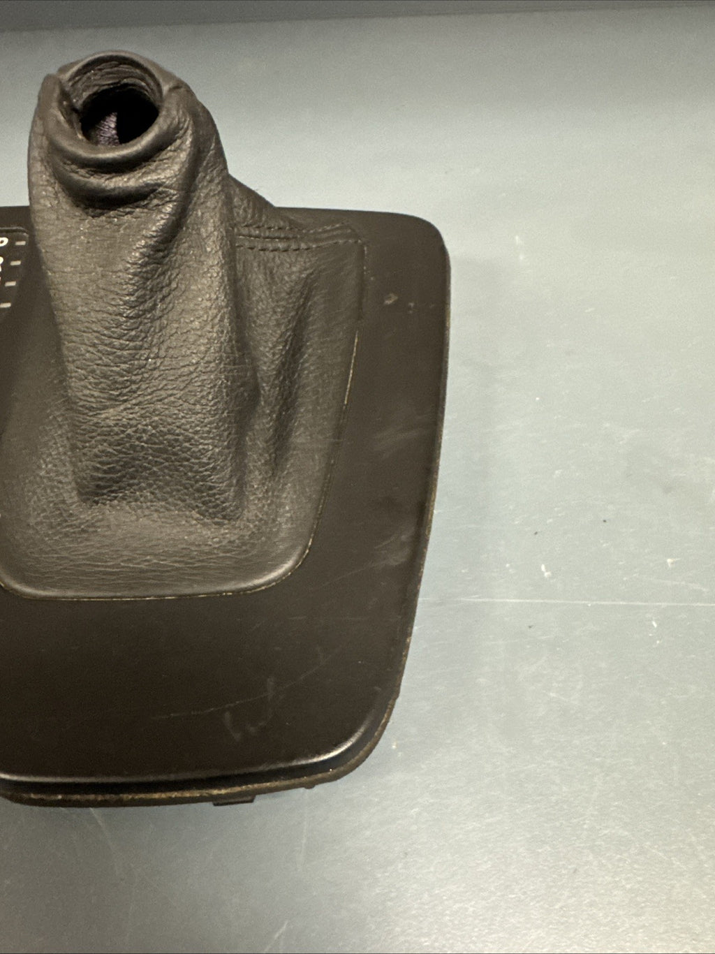 2007-2013 BMW E90 E92 E93 328i Automatic Gear Shifter Trim Bezel 7155643 Oem