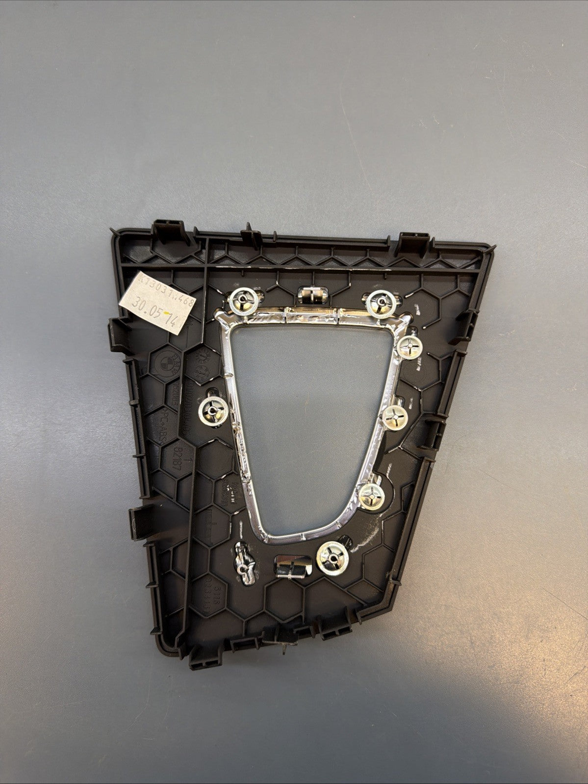 2012-2018 BMW F30 F32 3 4-Series Center Console Shifter Bezel Trim 9234131 OEM