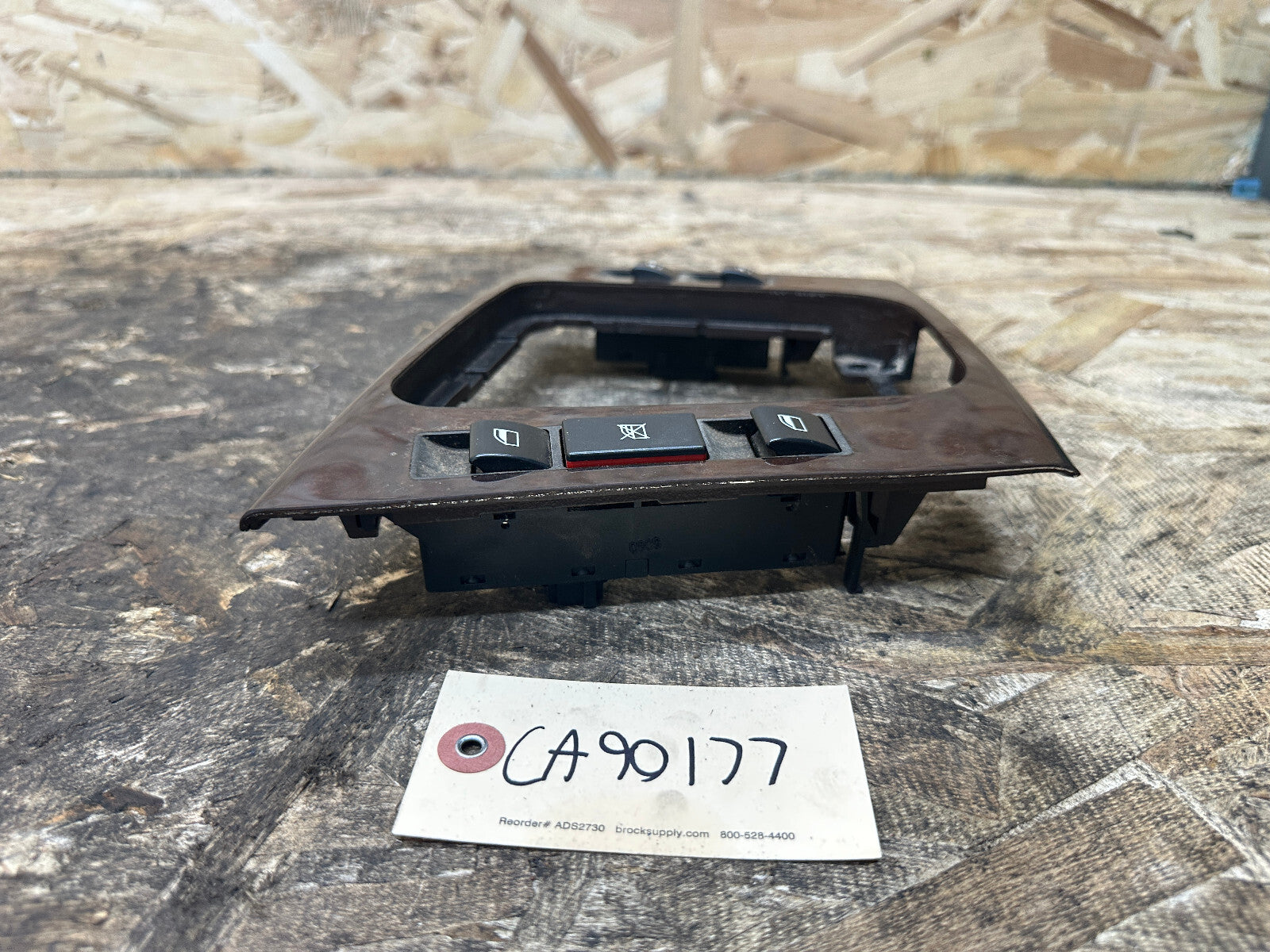 BMW 97-06 E46 3 SERIES CENTER CONSOLE WOOD WINDOW SWITCH TRIM OEM 61090200