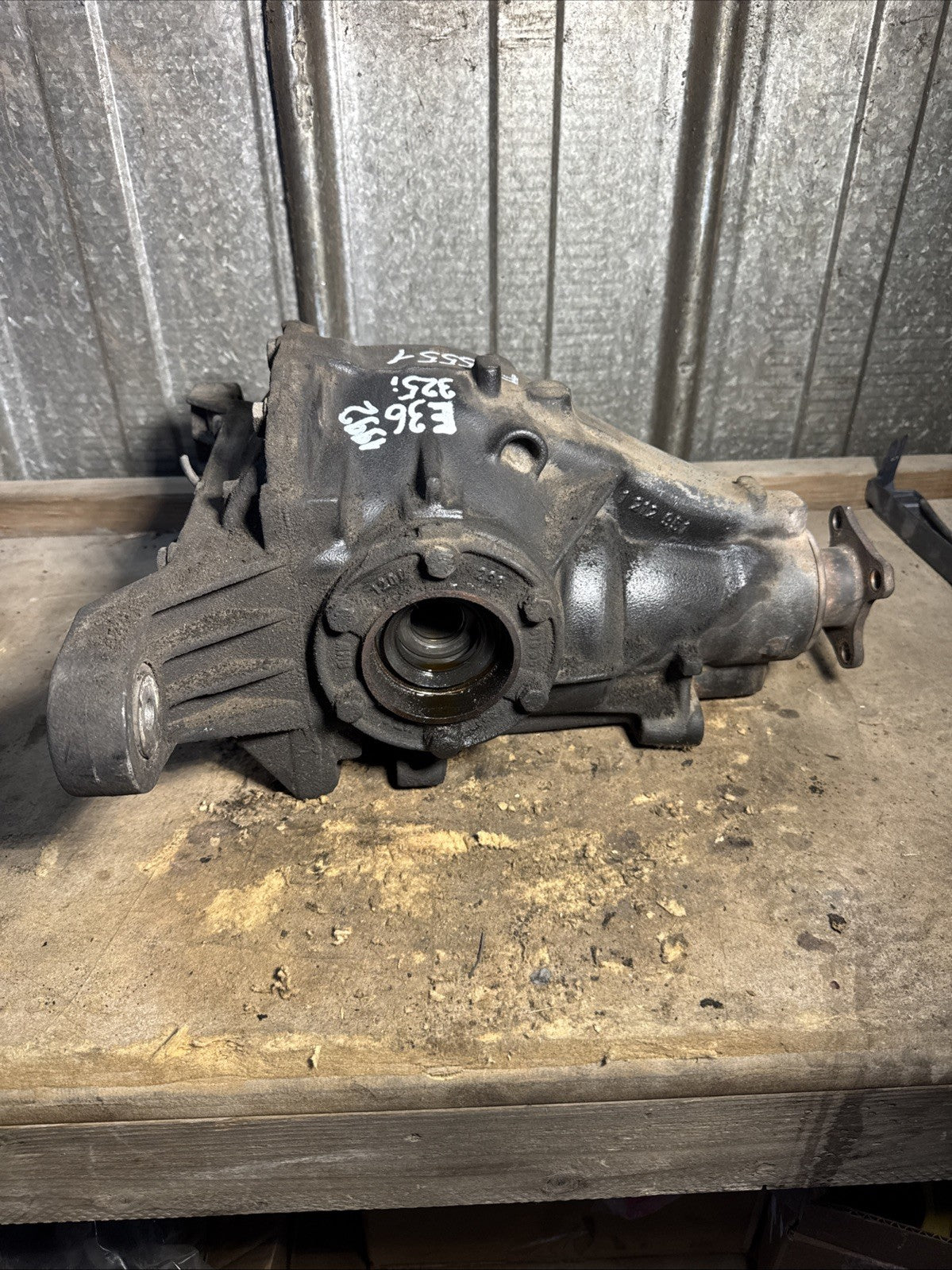 BMW REAR DIFFERENTIAL E36 325I AUTOMATIC SERIES FINAL DRIVE 3.91 3310 1212852