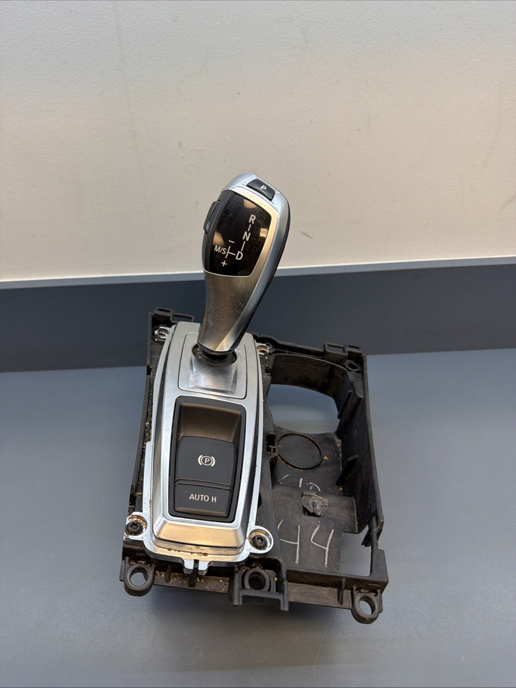 2010-2014 BMW X5 X6 E70 E71 Shifter Gear Floor Shift Selector OEM WITH TRIM