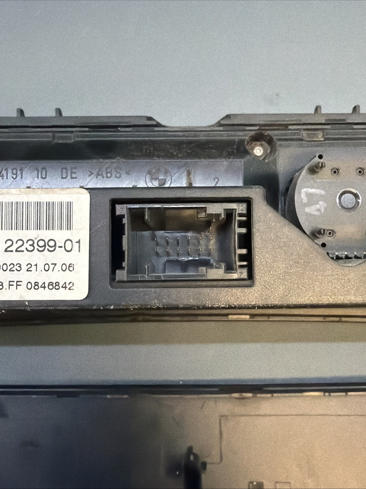 2004-2010 BMW E60 E63 E64 5 6 SERIES AC Heat Temp Climate Control Bezel 9122399
