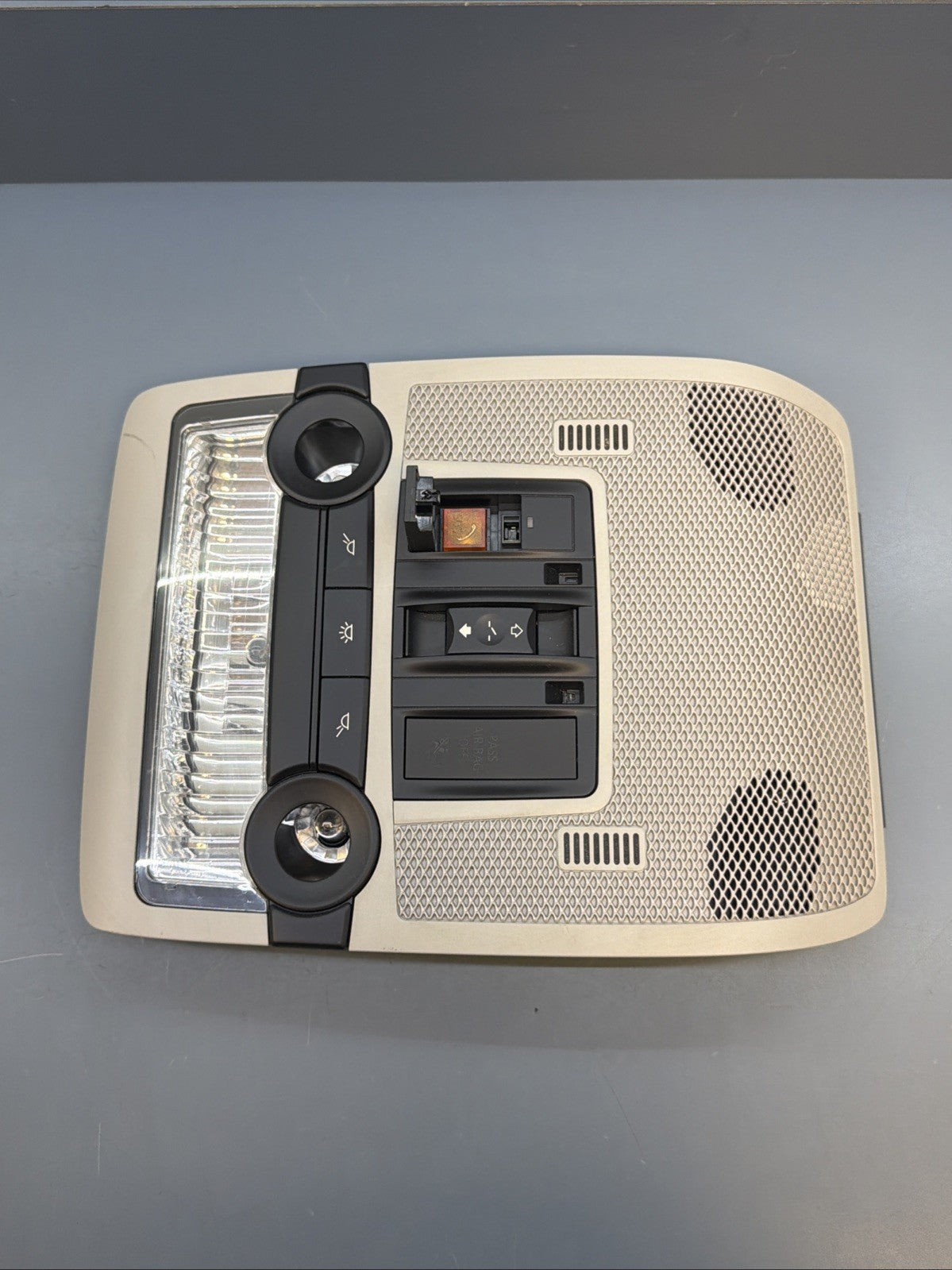 07-13 BMW X5 E70 OVERHEAD CONSOLE DOME LIGHT CONTROL SUNROOF SWITCH 9225942 GREY