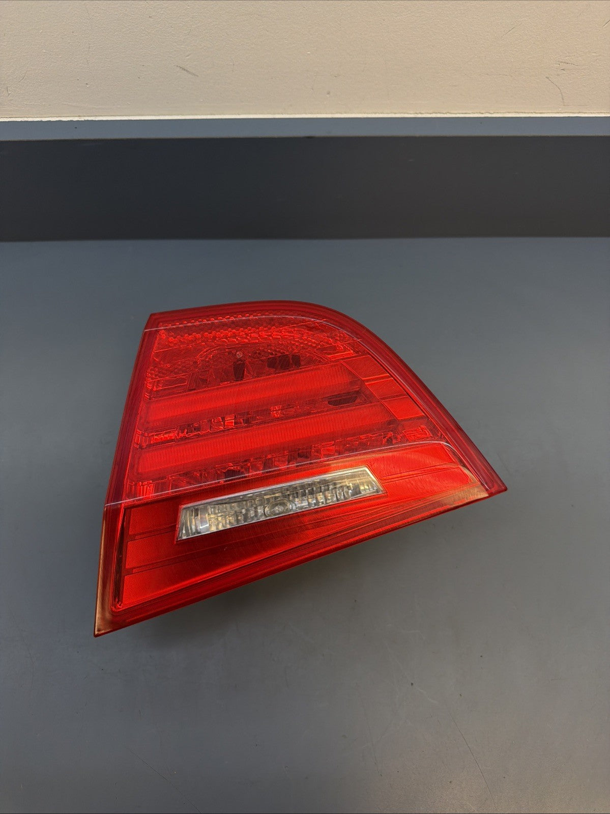 2009-2011 BMW 328I 335I XDRIVE - Right - Inner TAIL Light / LAMP 7289428 LCI OEM
