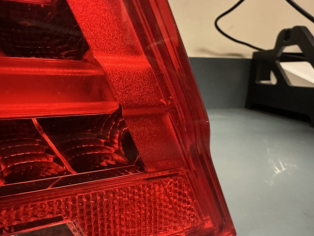 2011-2013 BMW 3 -SERIES E92 LEFT SIDE LH OUTER LED LCI TAILLIGHT OEM 7251959