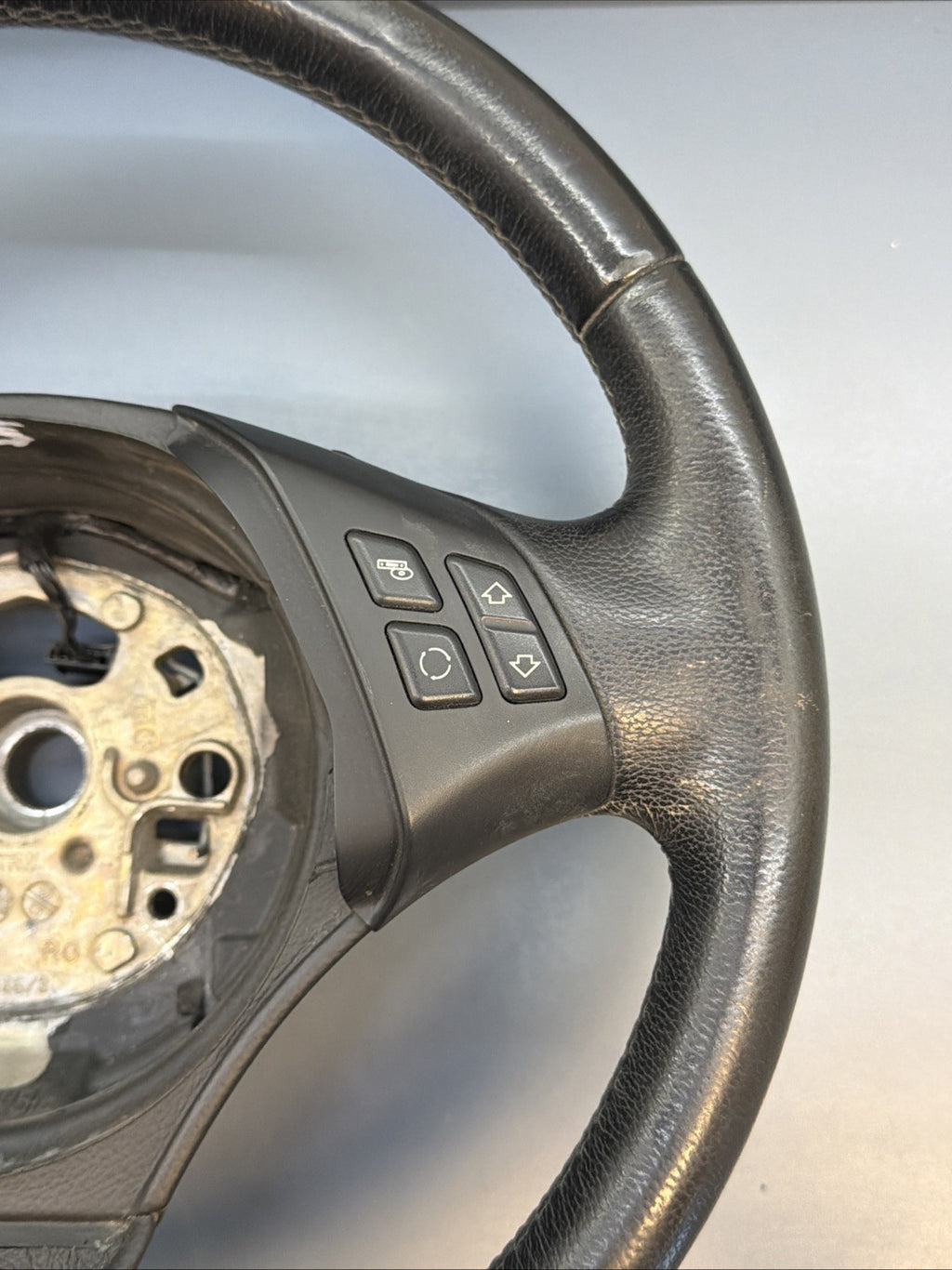 BMW 2006-2012 E90 E9X 3 SERIES BLACK LEATHER STEERING WHEEL OEM 3375E901