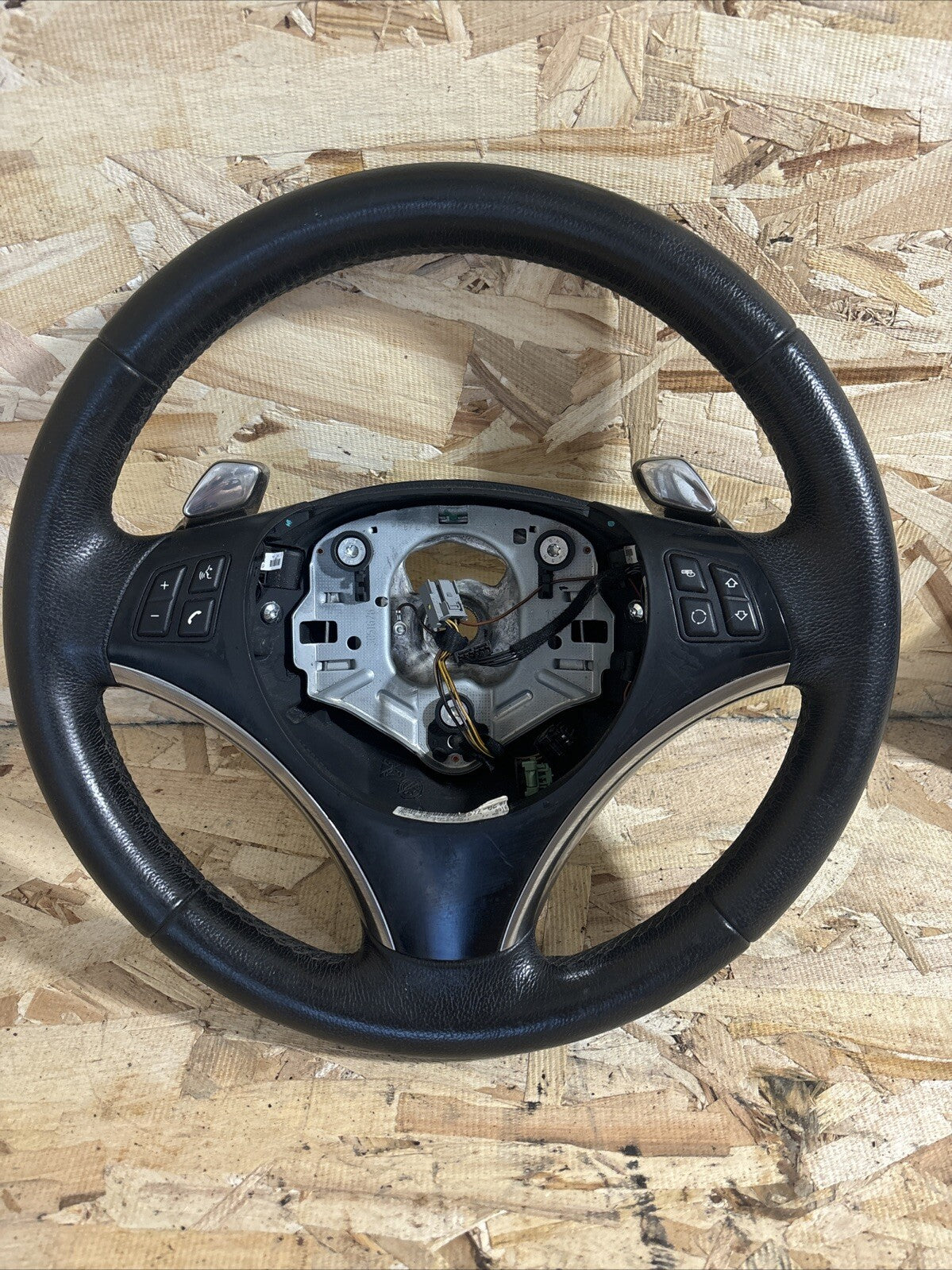 BMW E90 E92 E82 E88 128 135 328 335 06-11 Sport Steering Wheel Paddle Shifters