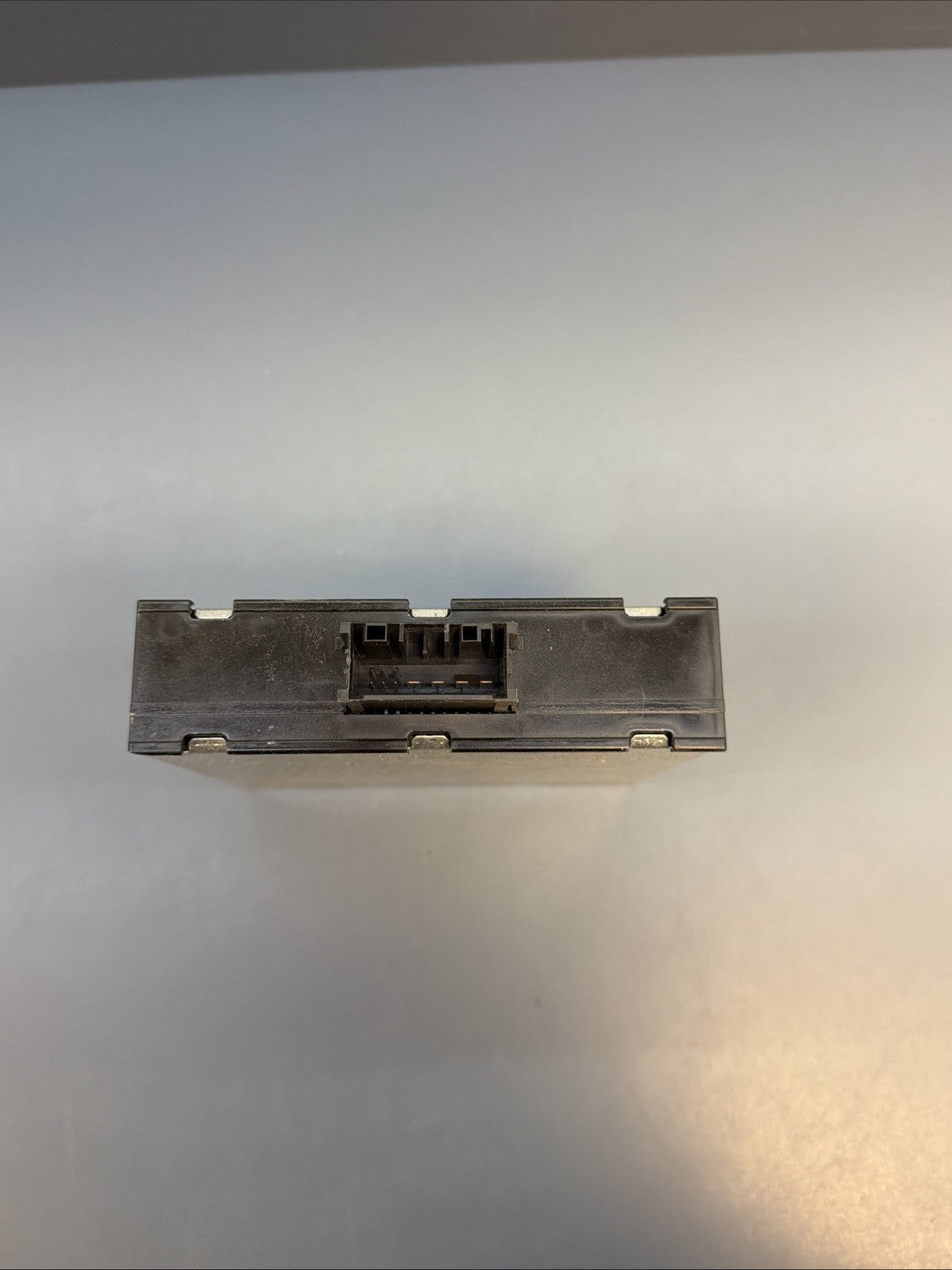 13-15 BMW X1 E84 VOLTAGE CONVERTER CONTROL MODULE OEM 9253208