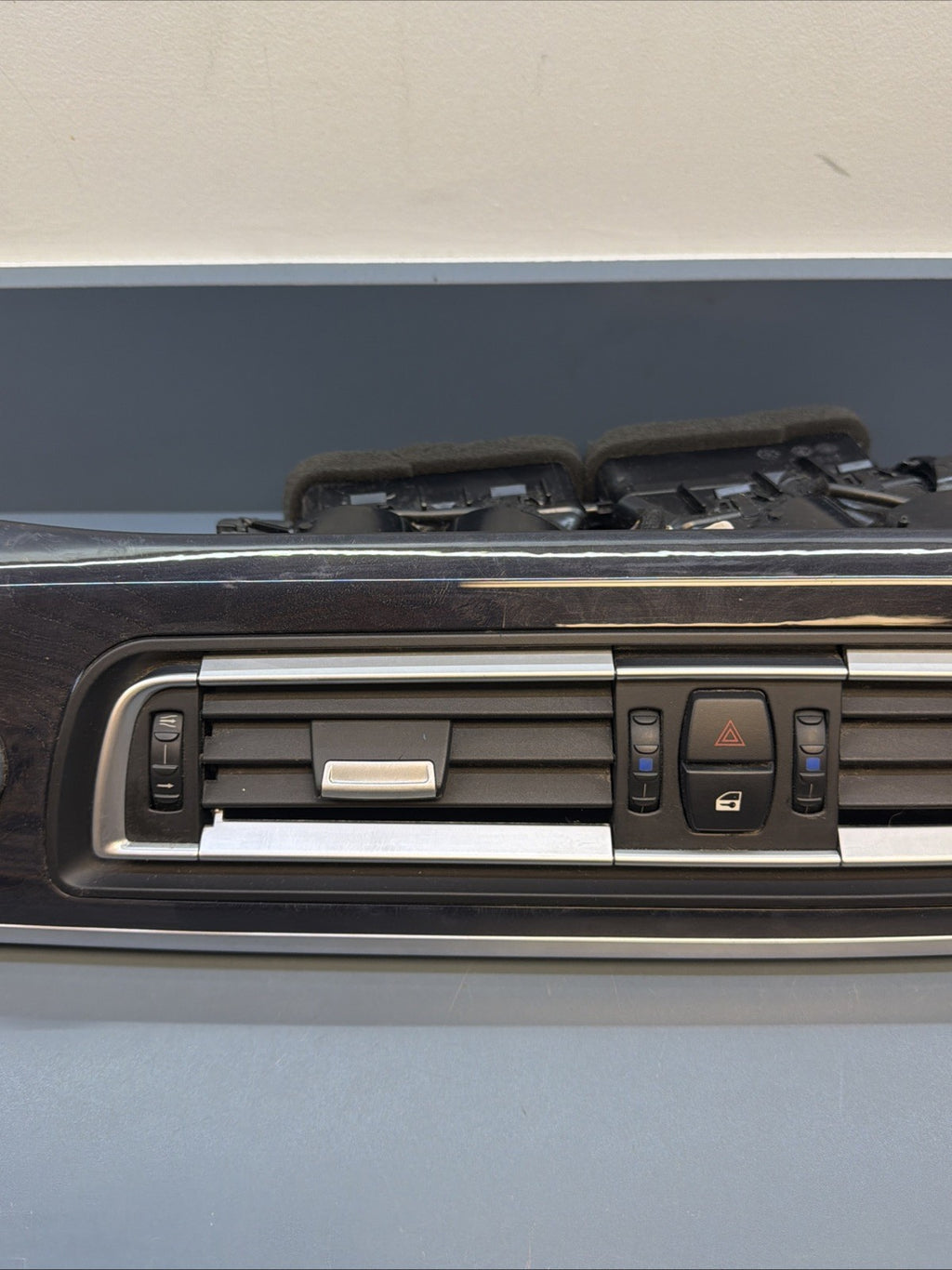 2009-2015 BMW 7 Series F01 Grille Air Vent Heater Hazard Dashboard 911585905 OEM