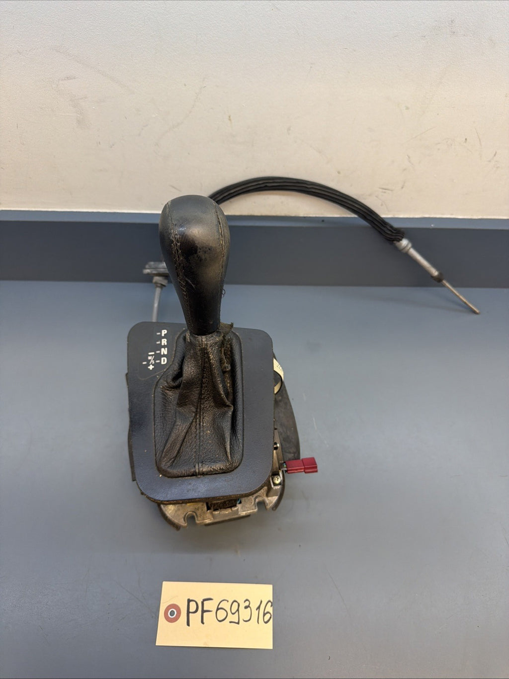 2000-2006 BMW 3 SERIES AUTOMATIC TRANSMISSION SHIFTER 1422277