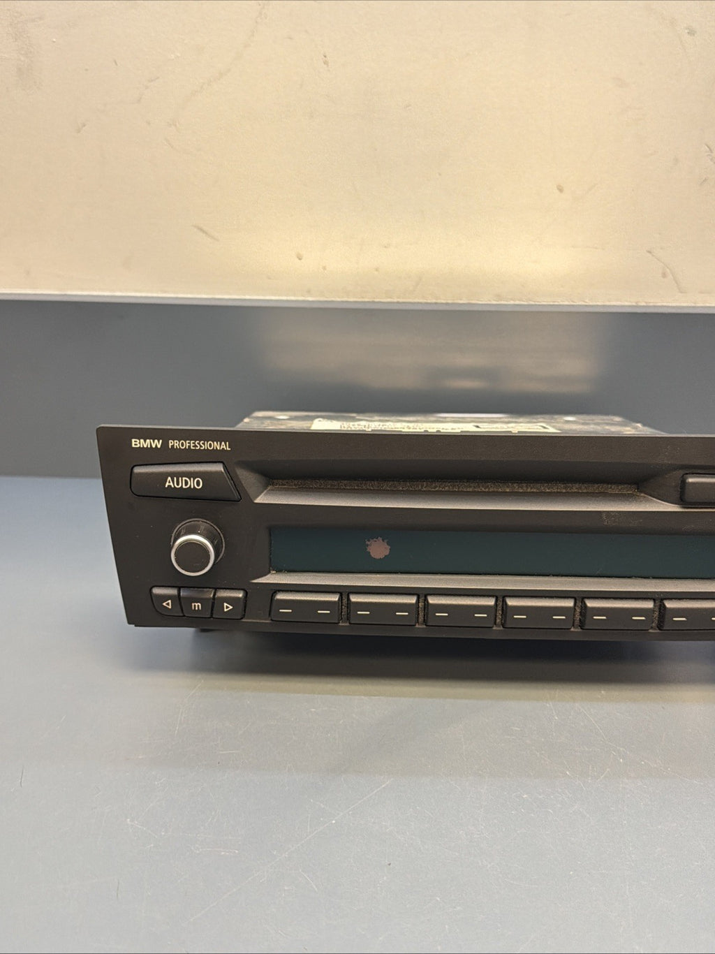 2012-2015 BMW X1 E84 AM FM CD RADIO MEDIA PLAYER RECEIVER CONTROL UNIT 9302163
