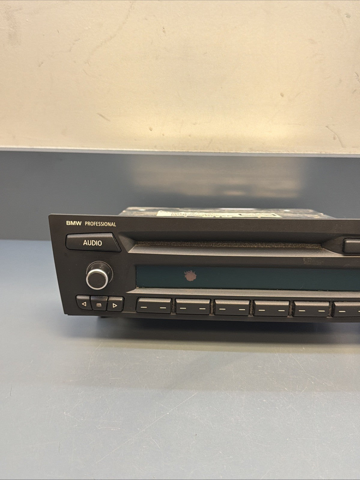 2012-2015 BMW X1 E84 AM FM CD RADIO MEDIA PLAYER RECEIVER CONTROL UNIT 9302163