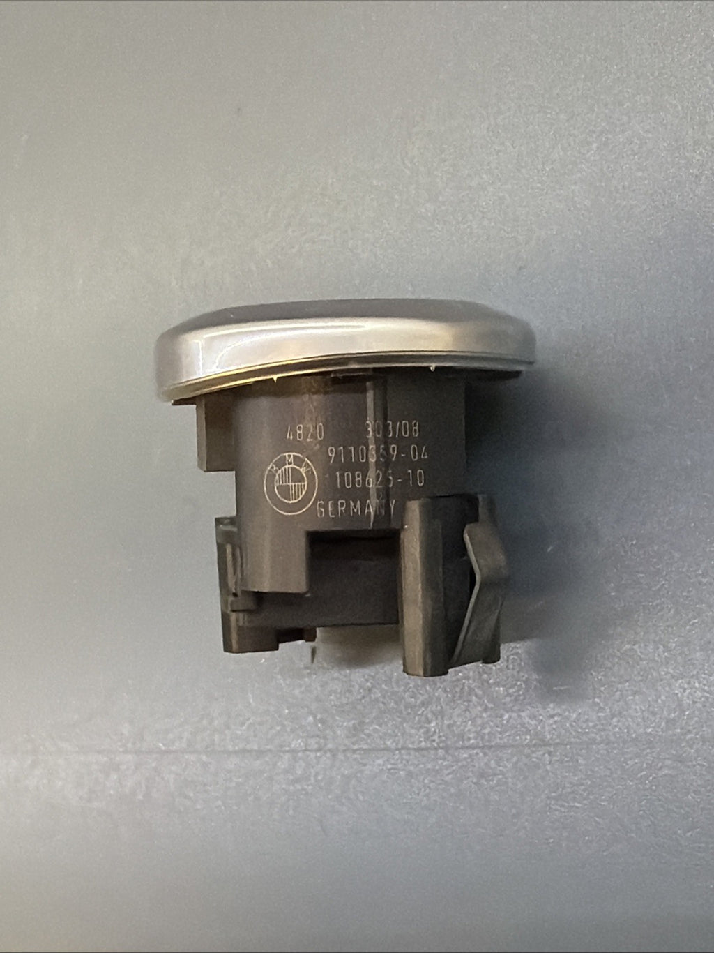 08-10 BMW E60 E63 535I ENGINE PUSH TO START ON OFF BUTTON SWITCH 9110359