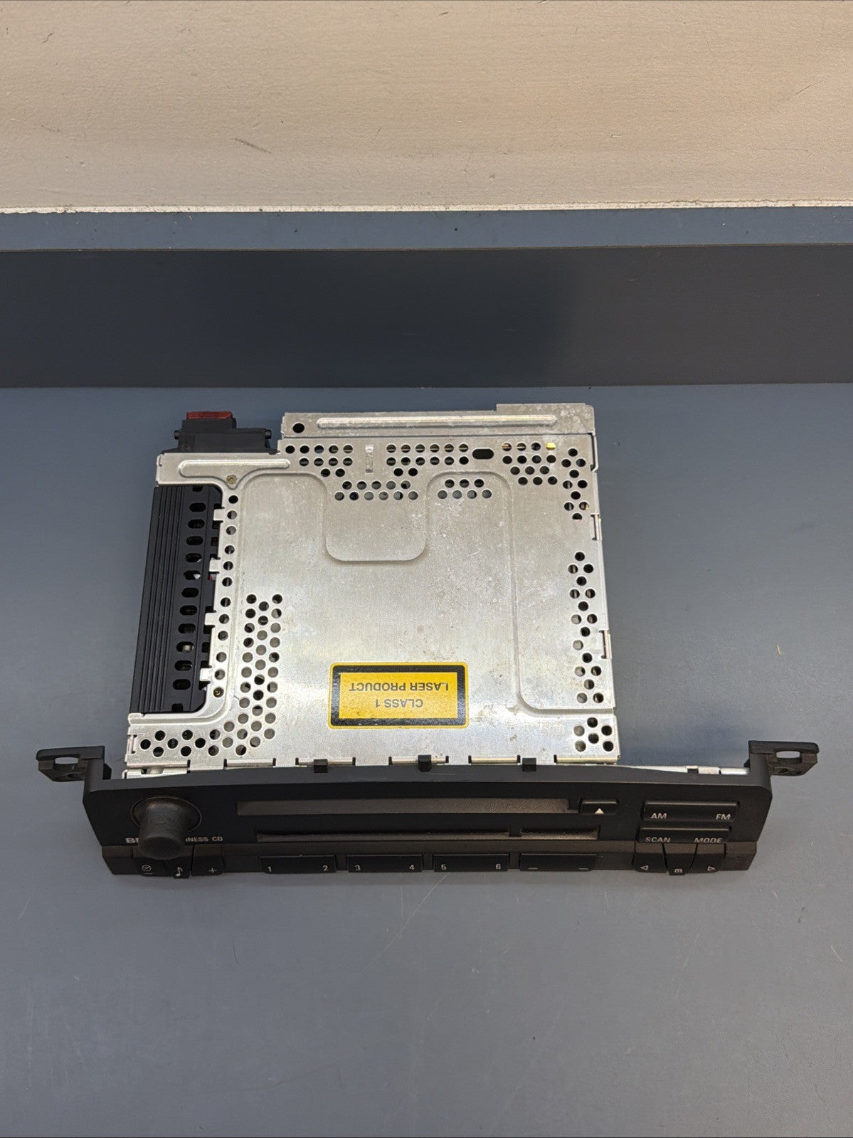 99-06 BMW E46 PROFESSIONAL BUSINESS CD AM FM TUNER PLAYER UNIT OEM 6943429