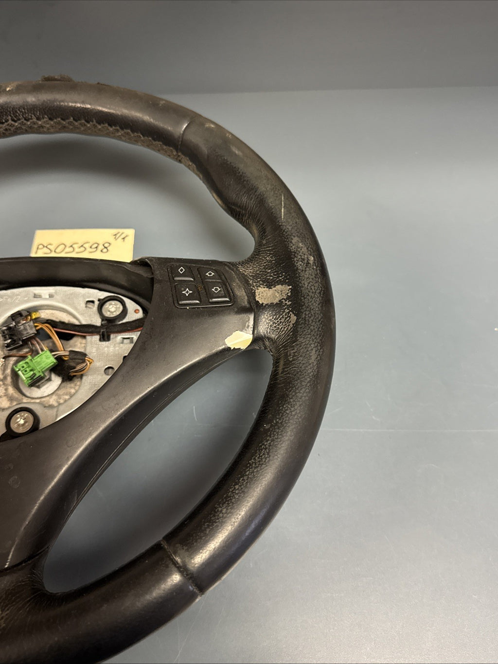 2006-2011 BMW E90 E92 E93 328i 330i 335i Sport Steering Wheel Leather *DEFEKT*