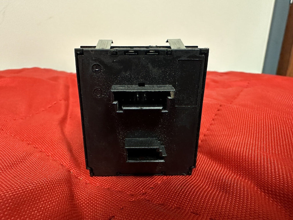 06-13 BMW E90 E93 328i 335 HAZARD LIGHT CENTRAL LOCK SWITCH BUTTON OEM 9132421