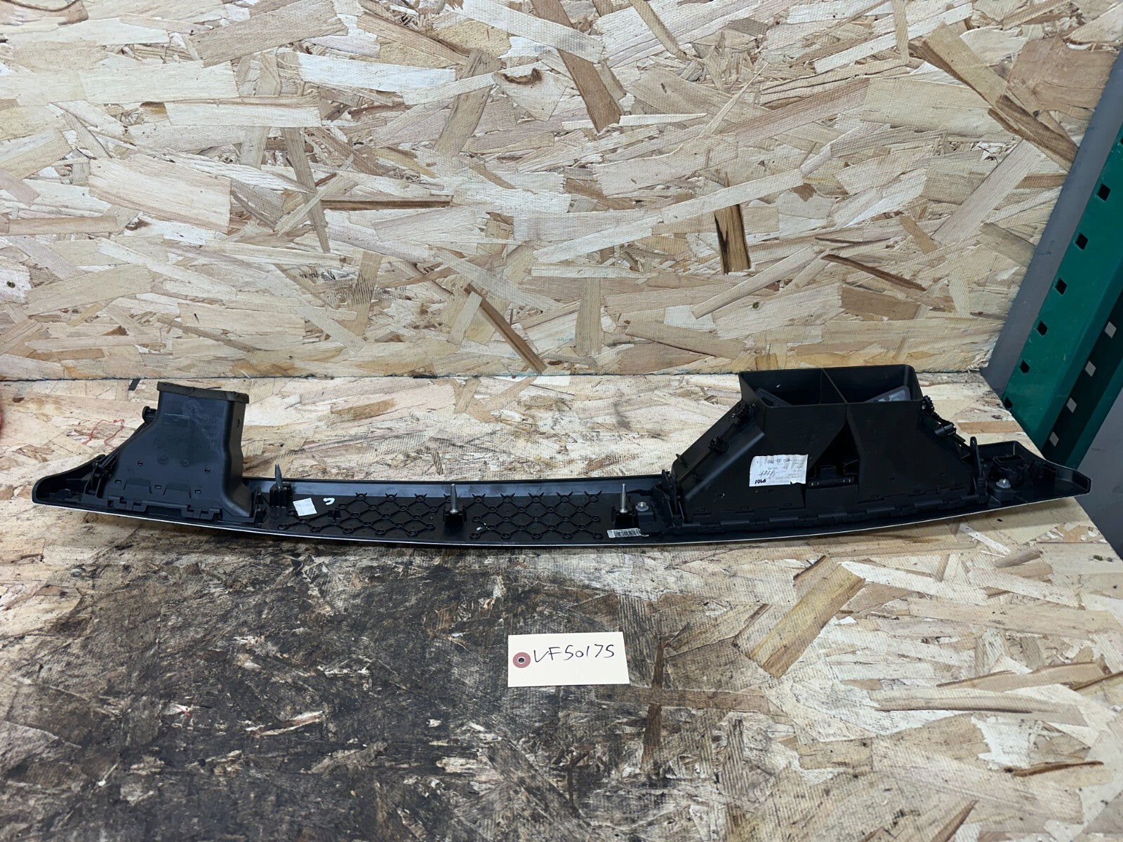 BMW 2006-2012 E90 SILVER CLIMATE CONTROL VENT TRIM 2PC OEM 6982457+6949913