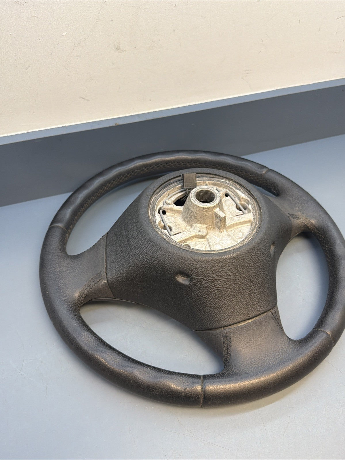 BMW 2006-2012 E90 E9X 3 SERIES BLACK LEATHER STEERING WHEEL OEM 3375E901