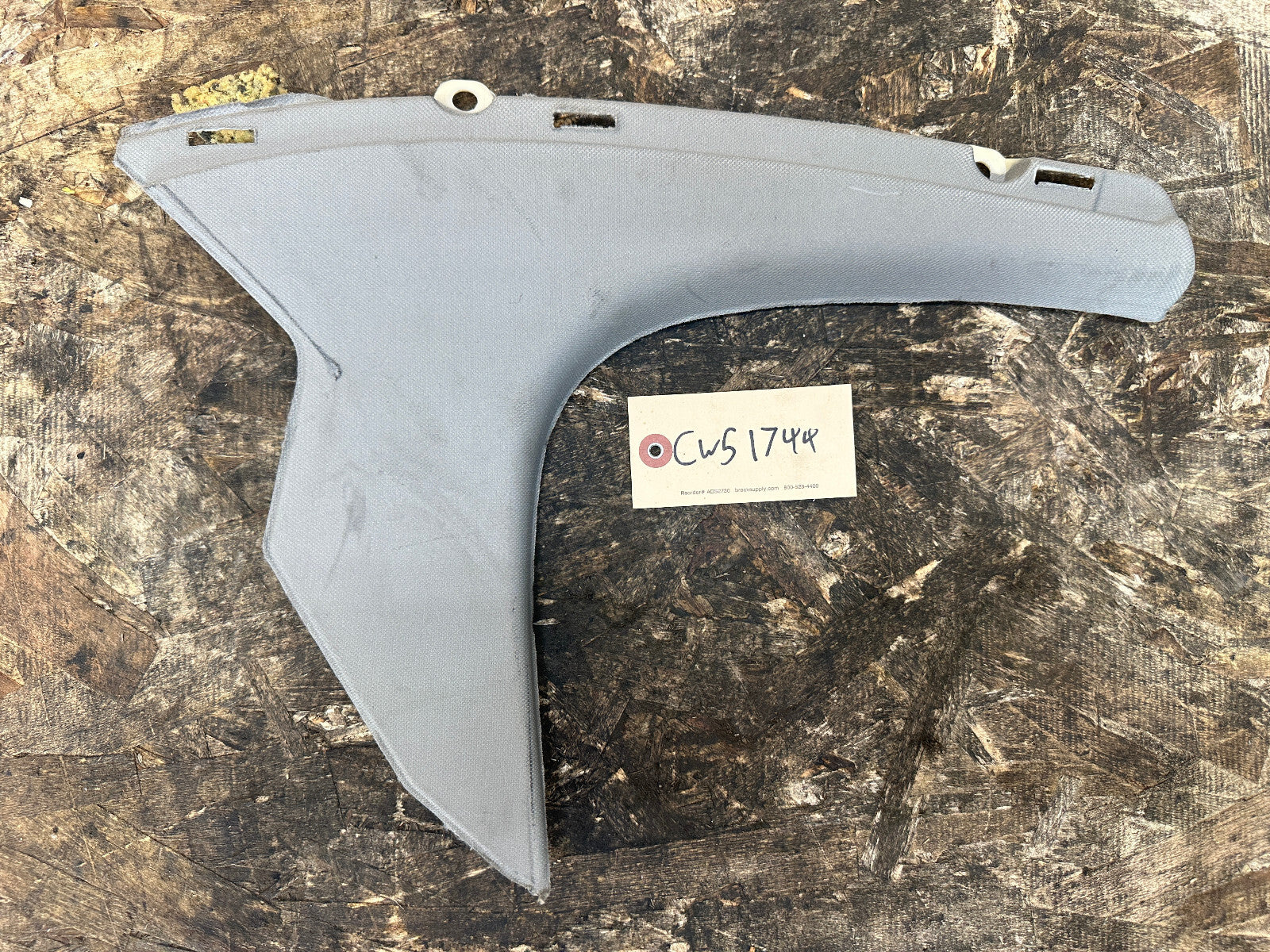 BMW 03-10 E60 5 SERIES LIGHT GRAY C PILLAR TRIM PIECES 2PC OEM 7027092+7027091