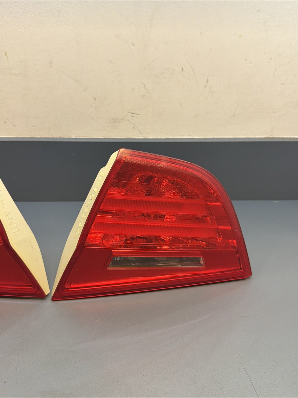 09-11 BMW E90 M3 335 328 Left And Right Inner Trunk Tail Light  7289427 7289428