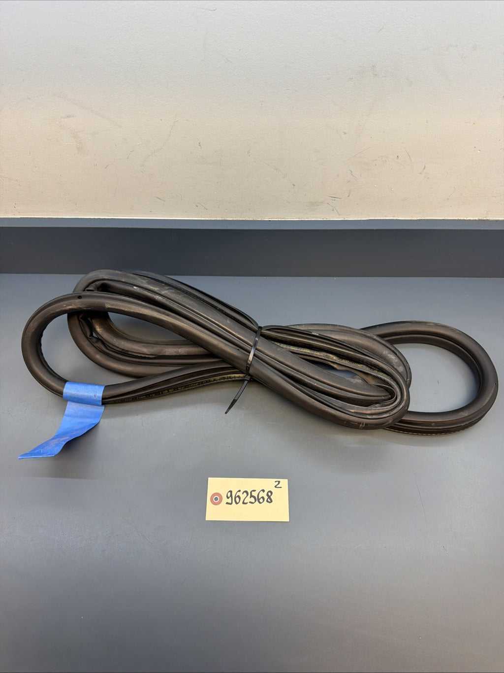 2012 - 2016 BMW 3 328i F30 F80 Front Right Door Seal Rubber 7305837 USED OEM