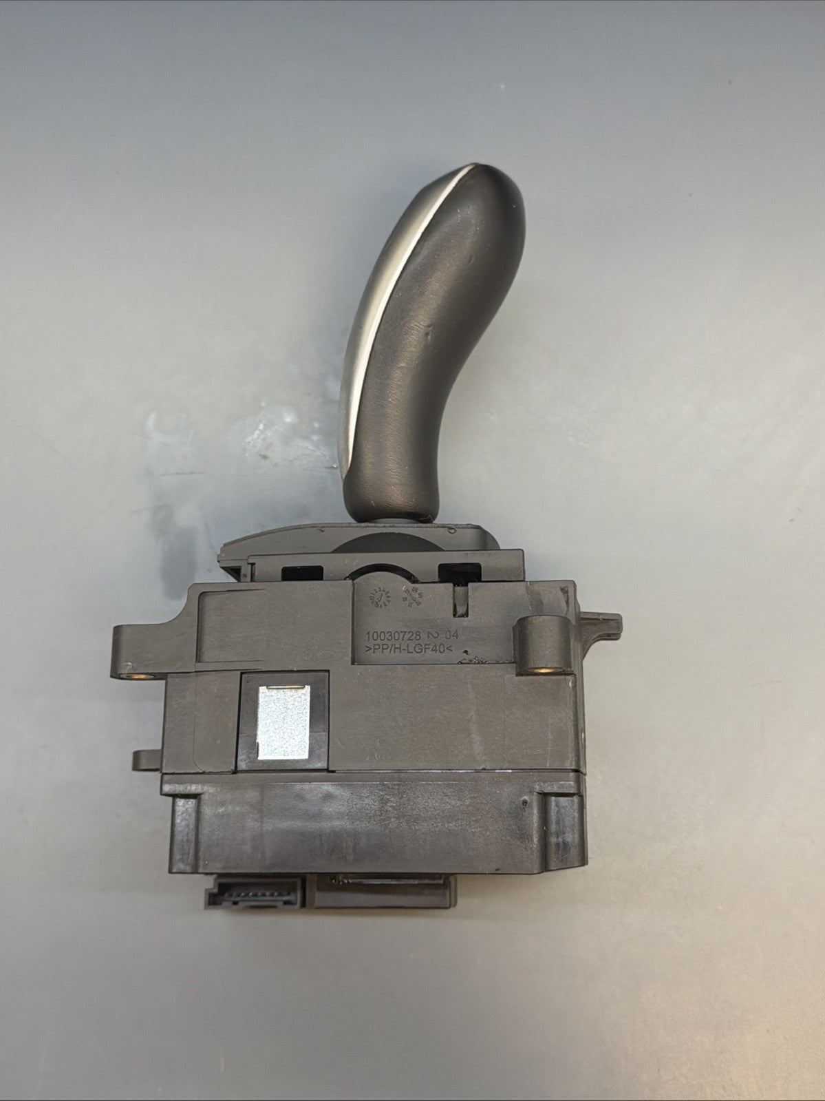 11-16 BMW 5 7 SERIES AUTOMATIC GEAR SHIFTER SELECTOR SHIFT KNOB OEM 9239504