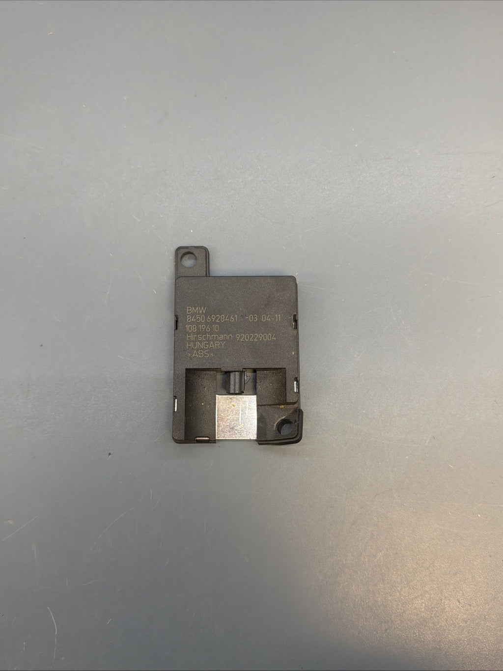 2009-2011 BMW 328i OEM Bluetooth Antenna Amplifier Control Module 6928461