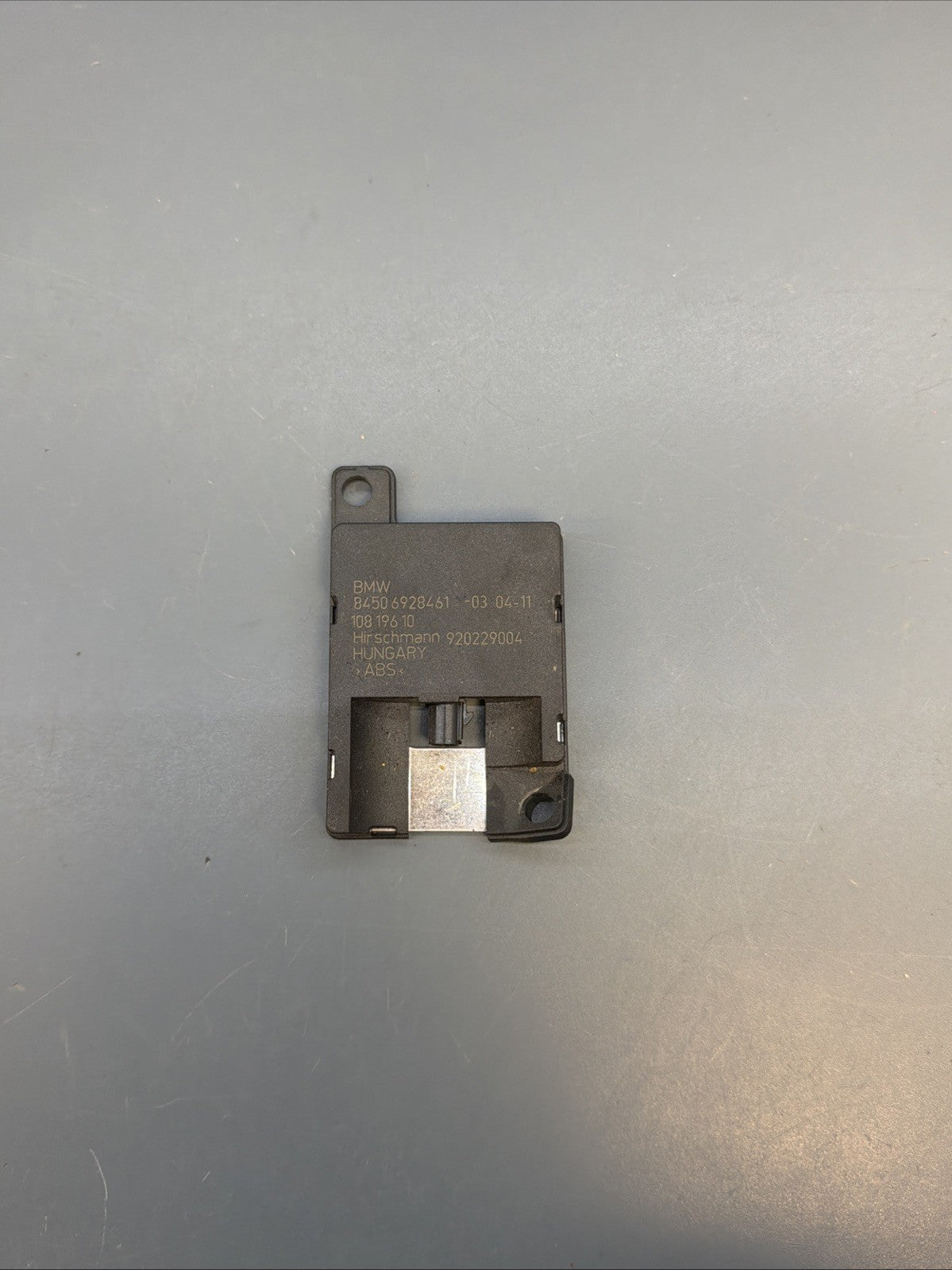 2009-2011 BMW 328i OEM Bluetooth Antenna Amplifier Control Module 6928461