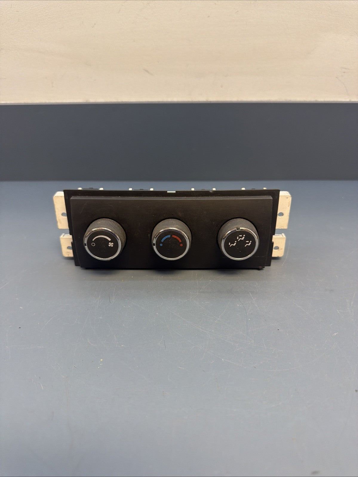 GM CHEVROLET TEMPERATURE CONTROL ASSEMBLY 5109353