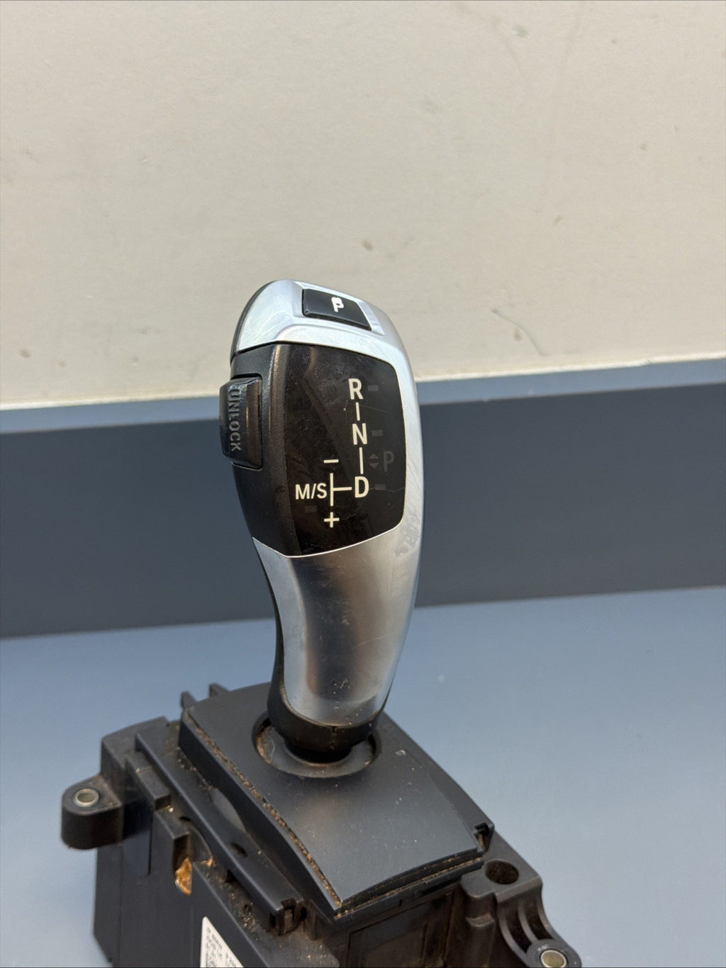 11-16 BMW 5 7 SERIES AUTOMATIC GEAR SHIFTER SELECTOR SHIFT KNOB OEM 9239504