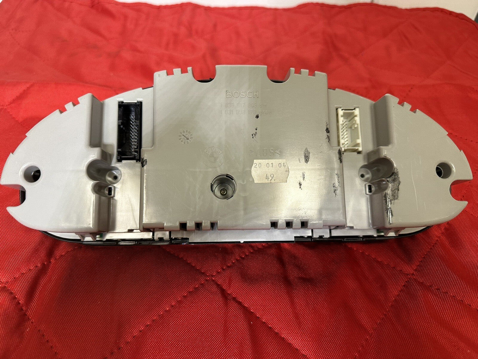 04-05 BMW 3 SERIES 330 INSTRUMENT GUAGE CLUSTER SPEEDOMETER 104K MILES OEM