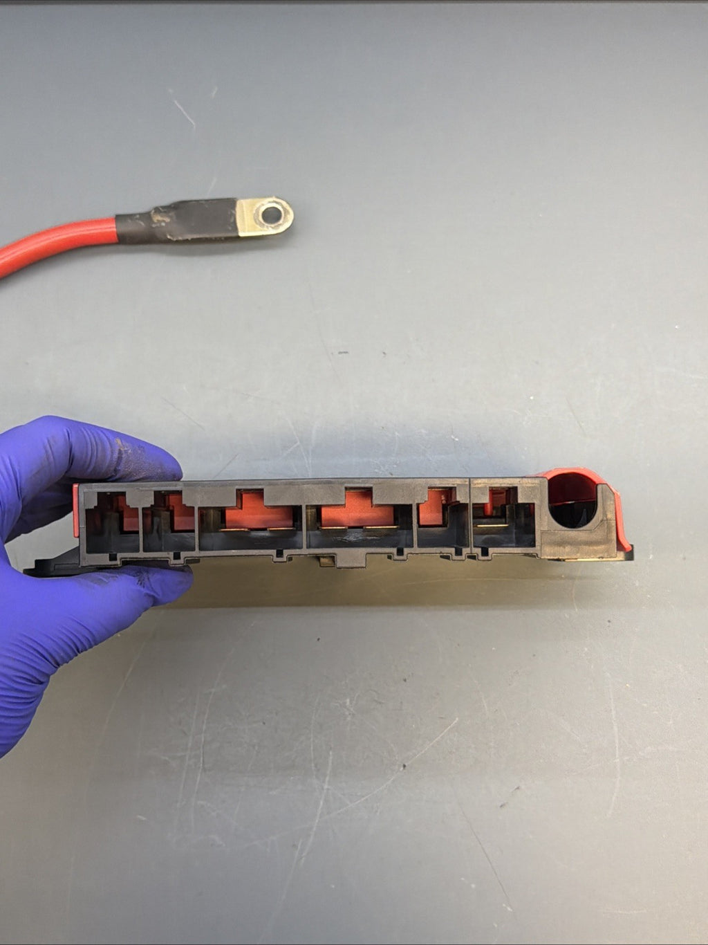 2014-2016 BMW 328I GT F34 POSITIVE BATTERY POWER DISTRIBUTION TERMINAL 9227752