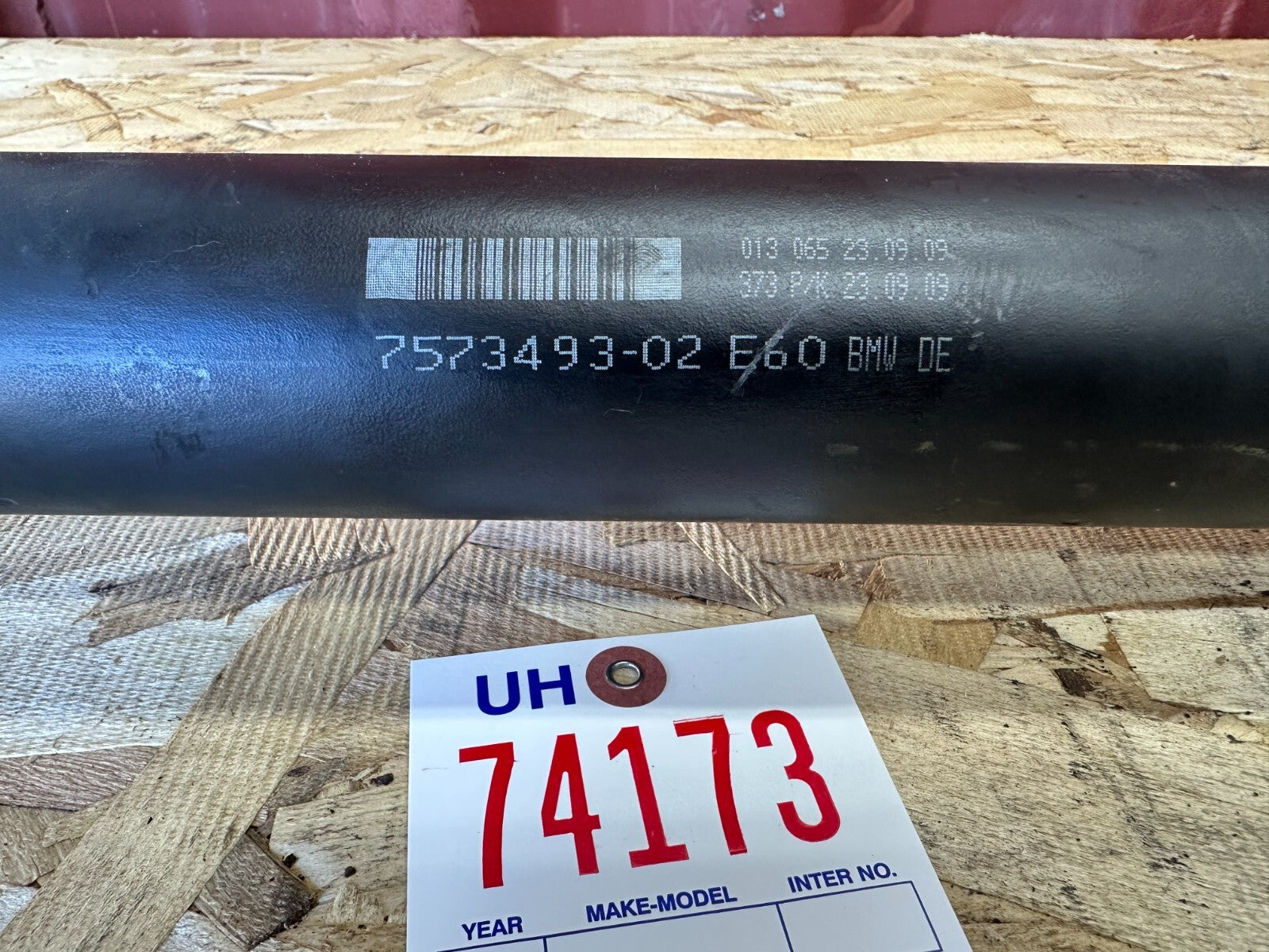 OEM BMW REAR DRIVESHAFT FITS AUTO 04-10 E60 E61 525 528 530 535 7542120 7573493