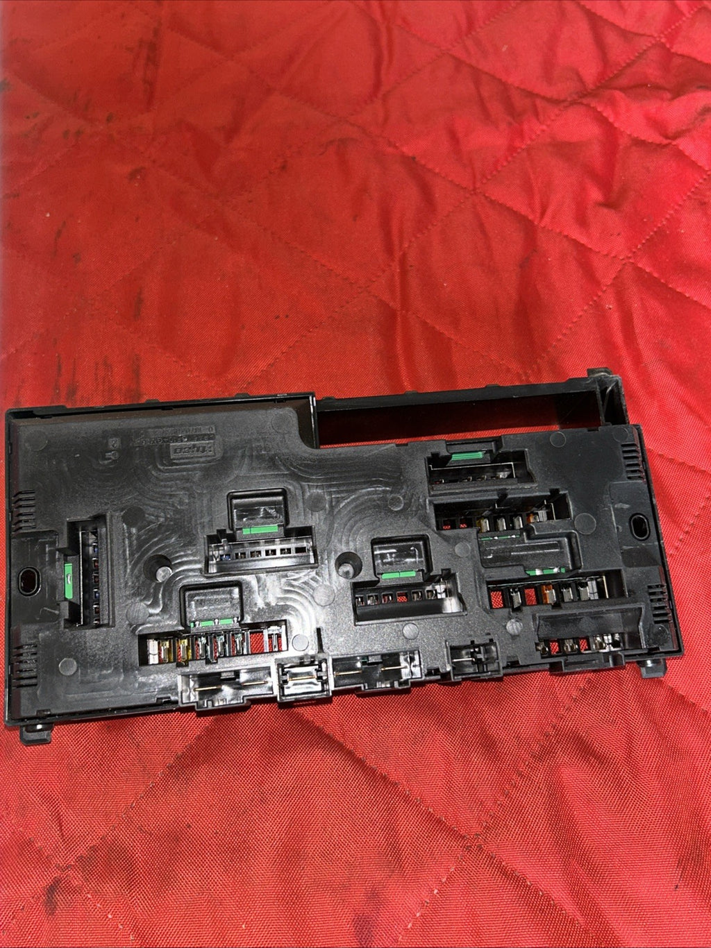 2011-2017 BMW X3 F25 front power distribution fuse relay box 9210863 OEM