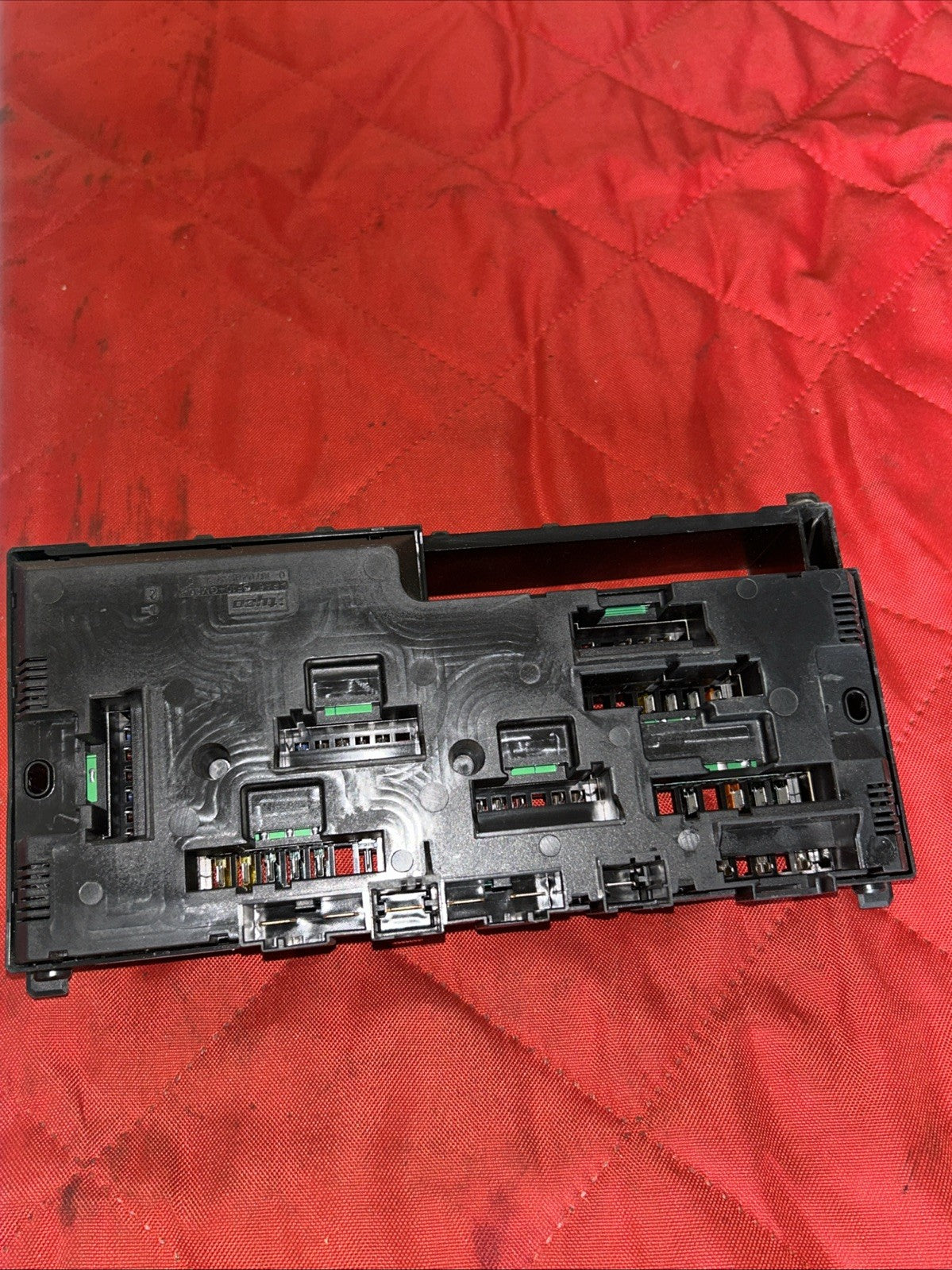 2011-2017 BMW X3 F25 front power distribution fuse relay box 9210863 OEM