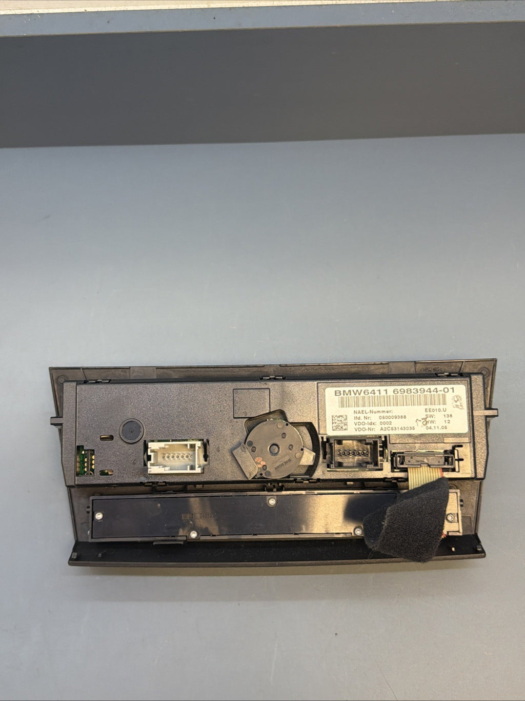 06-11 BMW E90 E91 3-SERIES CLIMATE CONTROL A/C HEATER CONTROL UNIT 6983944