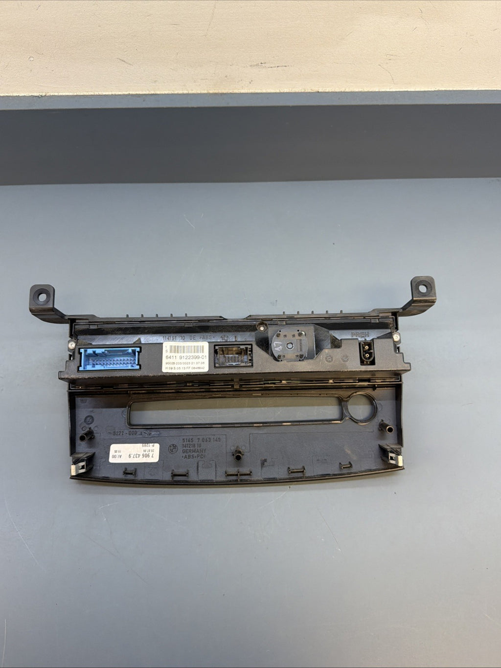 2004-2010 BMW E60 E63 E64 5 6 SERIES AC Heat Temp Climate Control Bezel 9122399