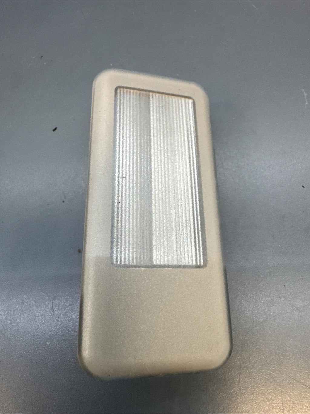 04-10 BMW X3 Sunvisor Light Lamp 140930 Gray OEM SET