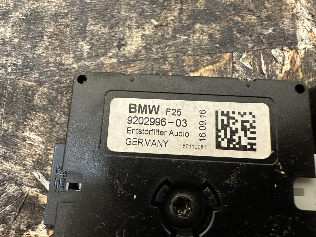 BMW 2011-2017 F25 X3 ANTENNA NOISE FILTER MODULE SET 4pc OEM 9202996/7/8