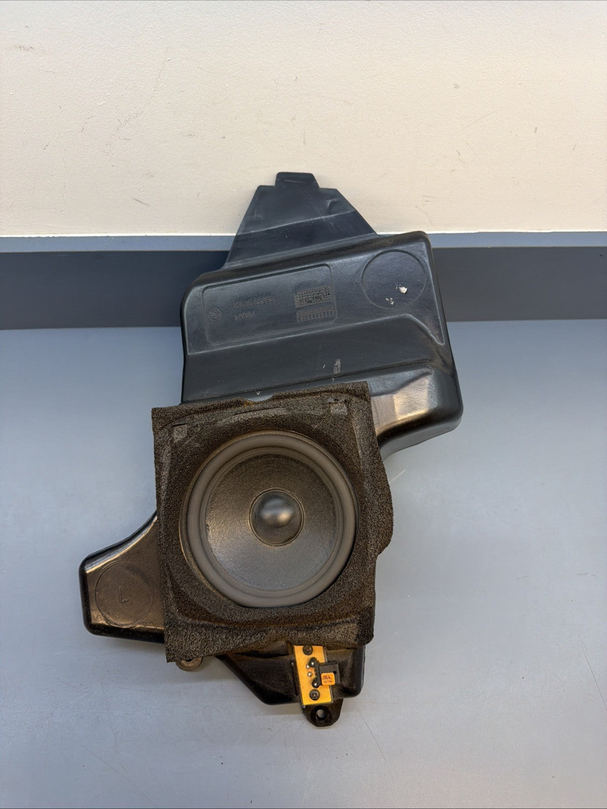 1997-2003 BMW E39 Rear Left Door Speaker OEM With Box 2752555963