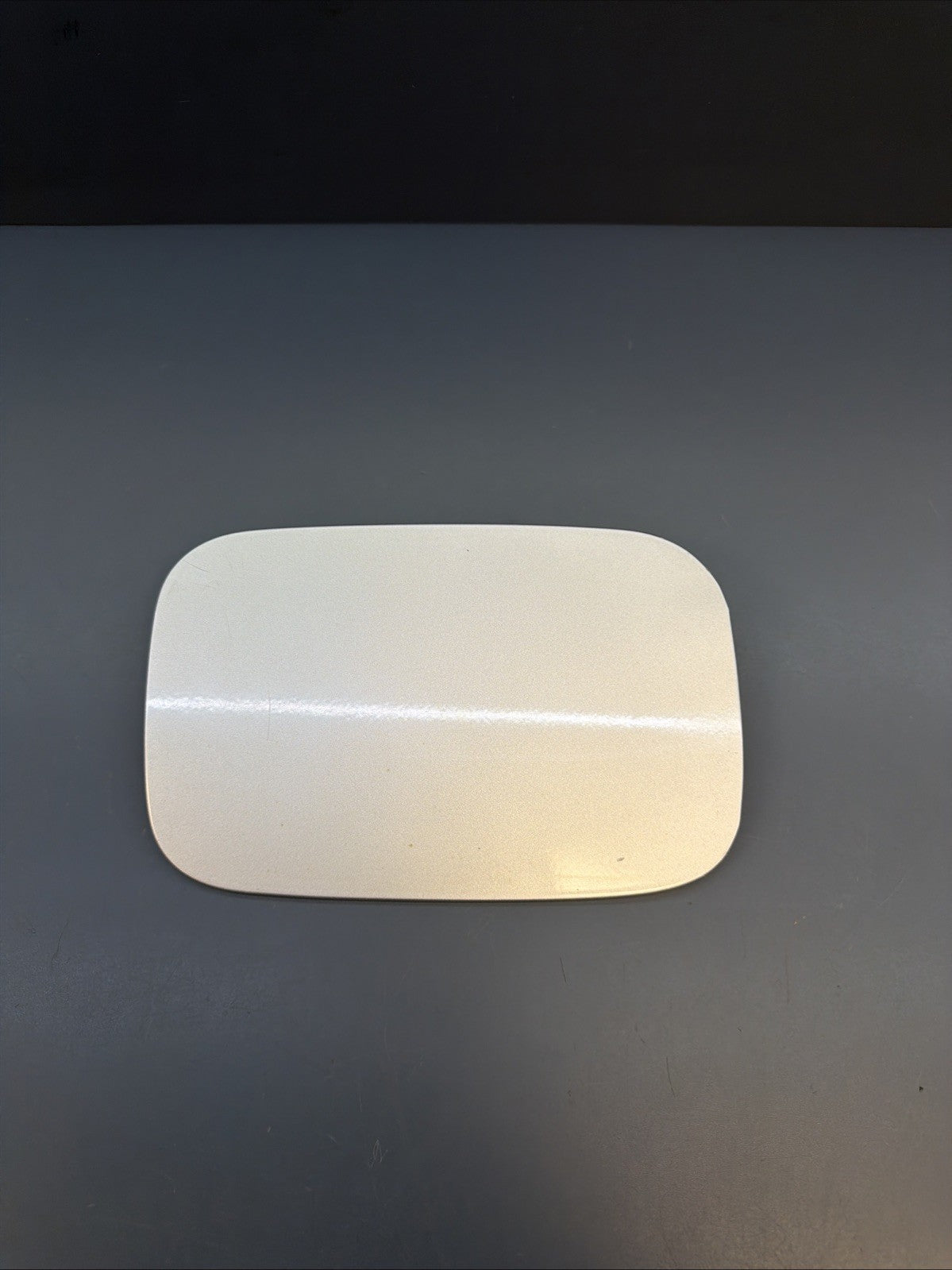 2000-2006 BMW E46 323 325 330 Coupe M3 Fuel Gas Door Lid SILVER OEM 7509290