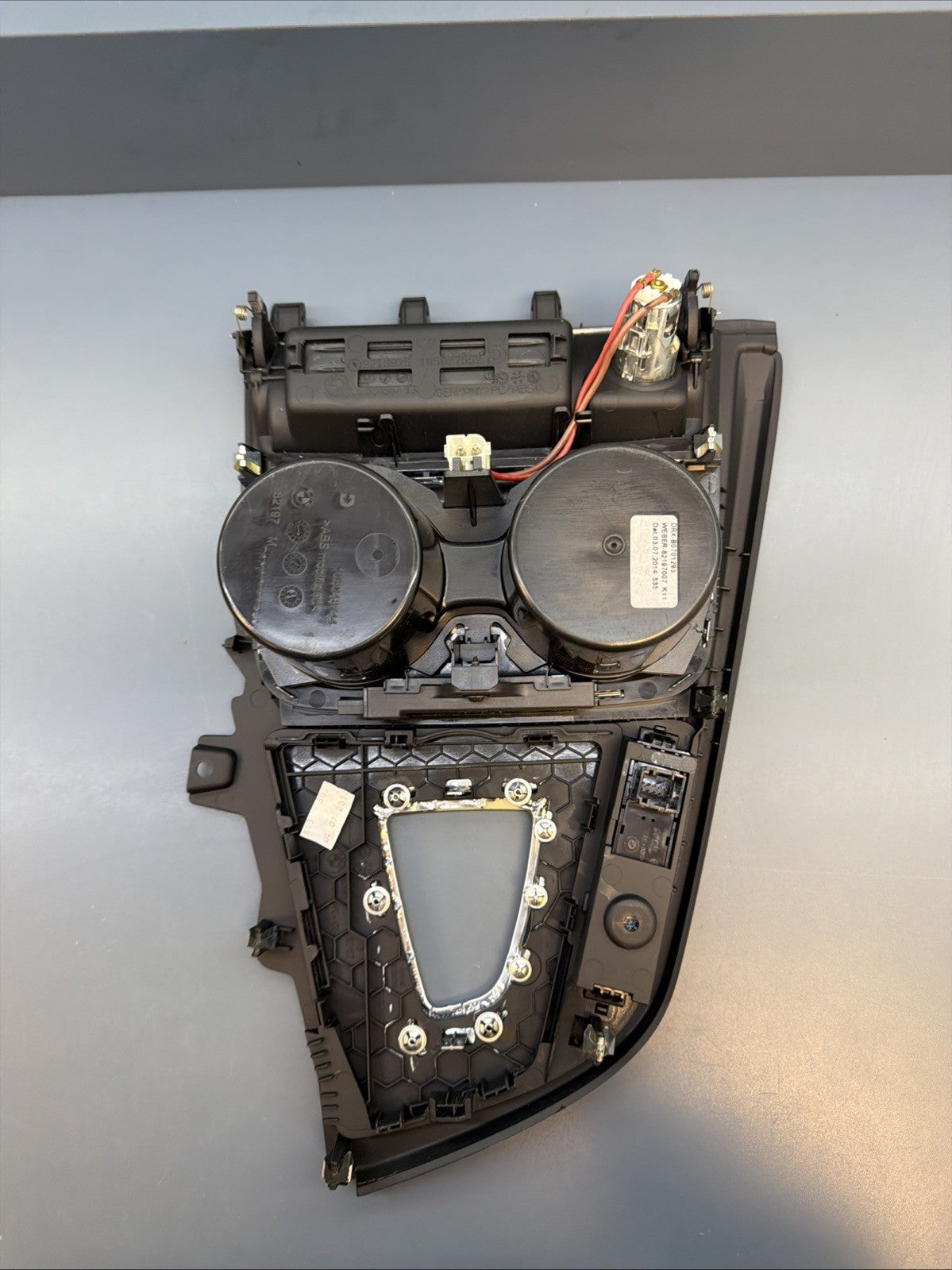 12-18 BMW F30 320i xDrive Center Console Cup Holder Ashtray Panel Trim 9218925
