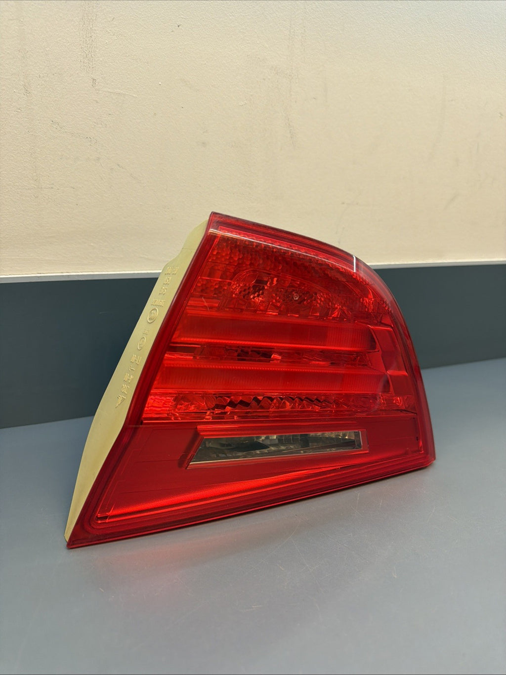 09-11 BMW 328I E90 LCI RH RIGHT REAR SIDE INNER TAIL LIGHT 7289428 OEM PASSANGER
