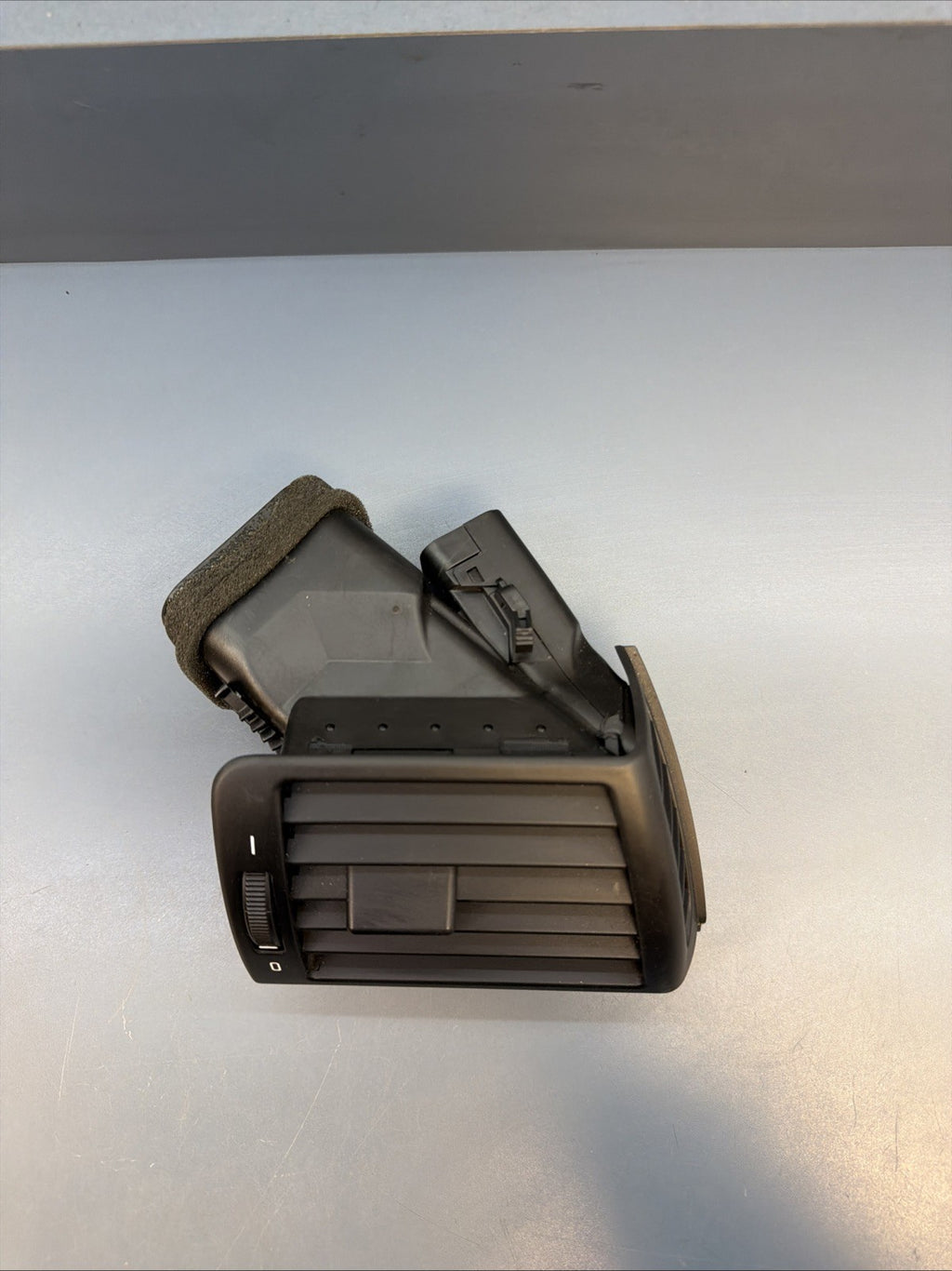 01-06 BMW E46 325 328 330 M3 RIGHT PASSENGER DASH AC AIR VENT GRILL OEM 8361898