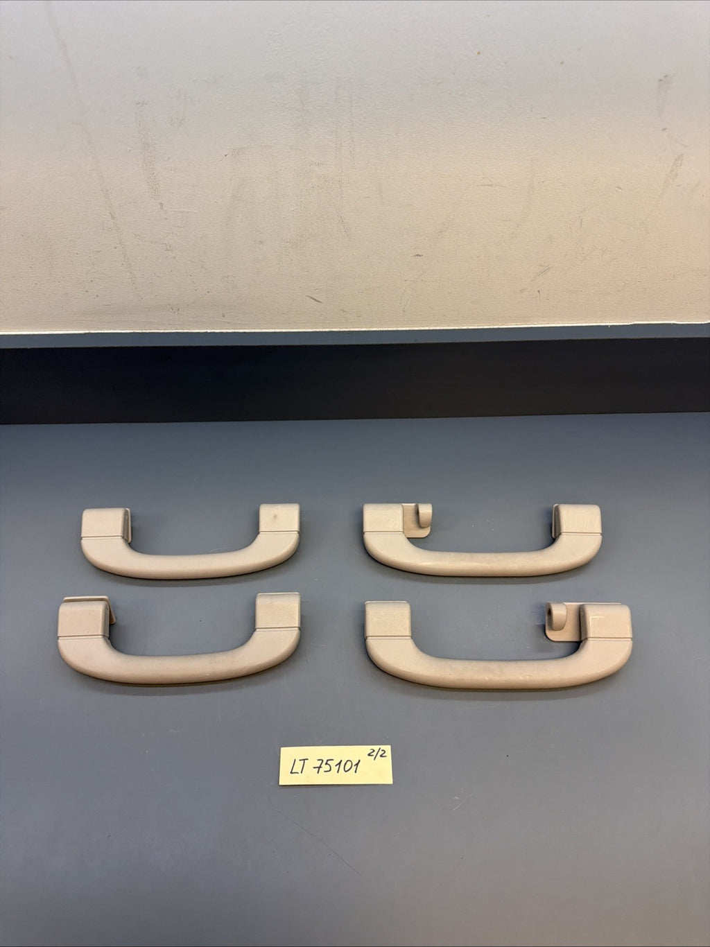2007-2013 BMW X5 E70 Front Rear Left & Right Upper Roof Grab Handle Set 6977691