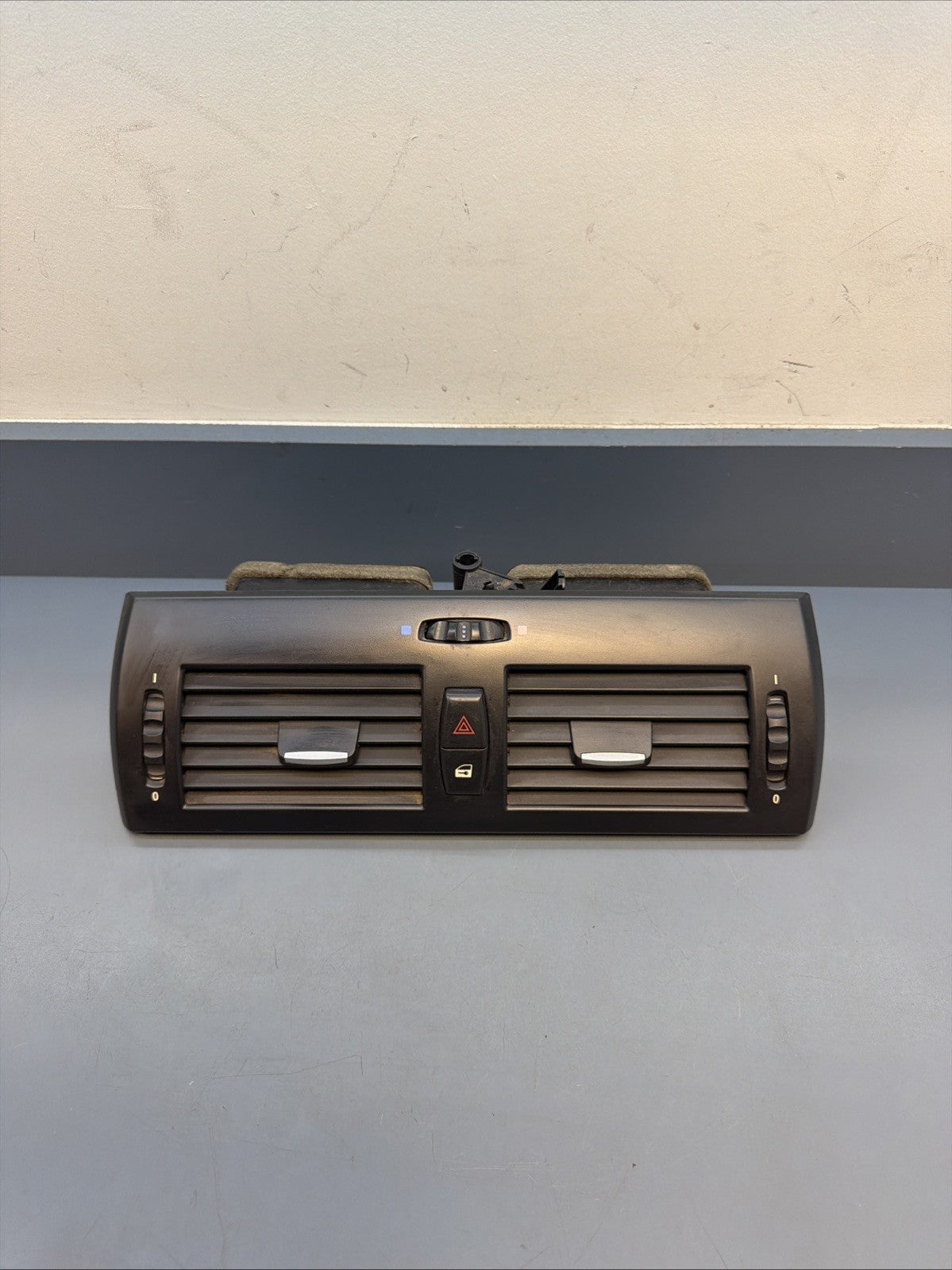 2004-2010 BMW X3 E83 CENTER DASHBOARD DASH AC AIR VENT 3400074 OEM