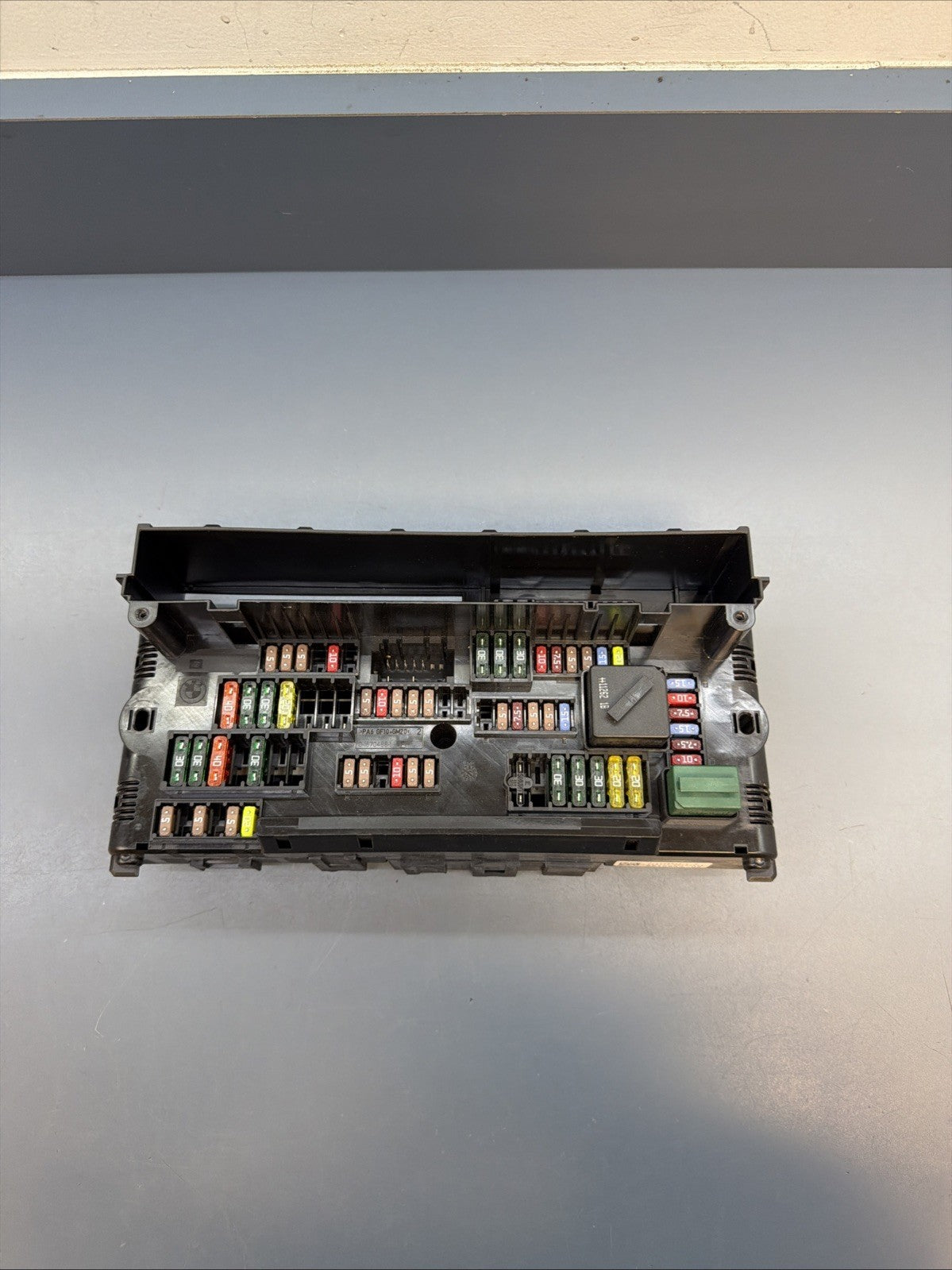 2011-2013 BMW X3 3.0L INTERIOR CABIN FUSE BOX JUNCTION BLOCK OEM 9210863