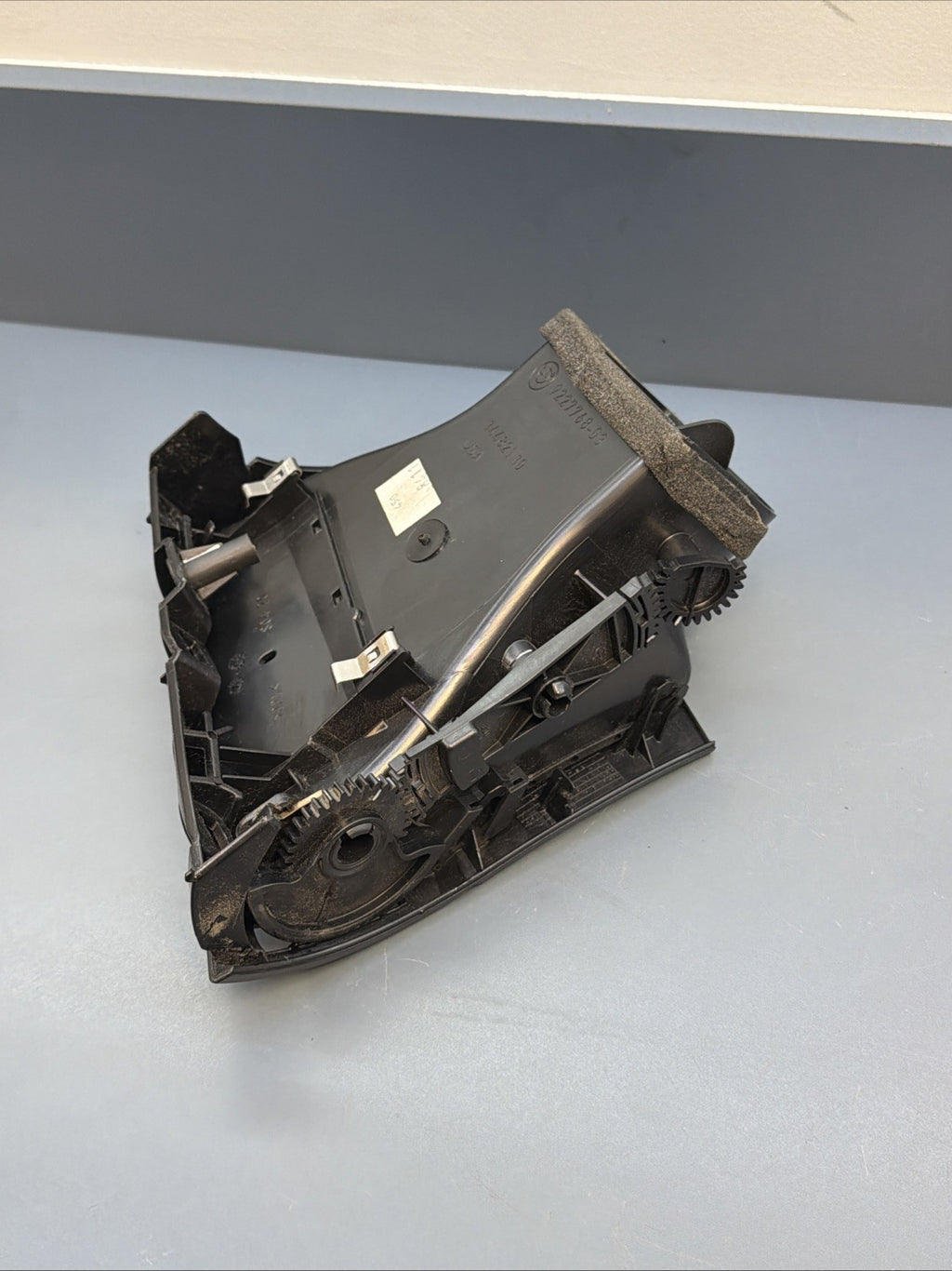 2007 2008 - 2013 BMW X5 FRONT RIGHT SIDE A/C HEATER AIR VENT GRILLE 9227768 OEM