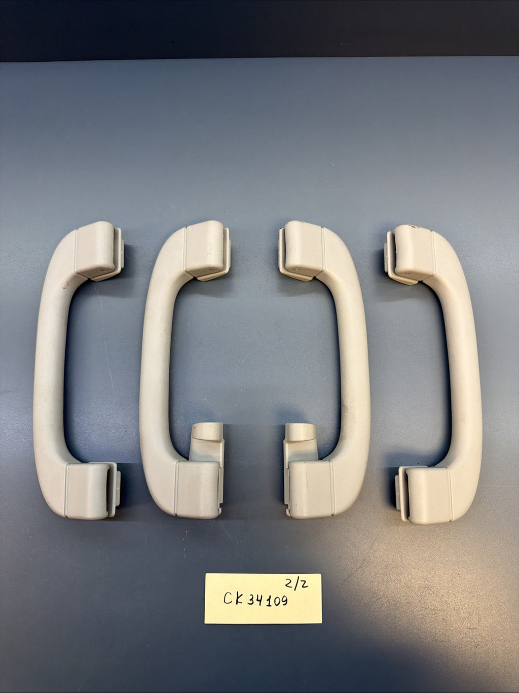 2003 BMW 530i E39 Inside Roof Grab Handle Set Gray OEM 8227593