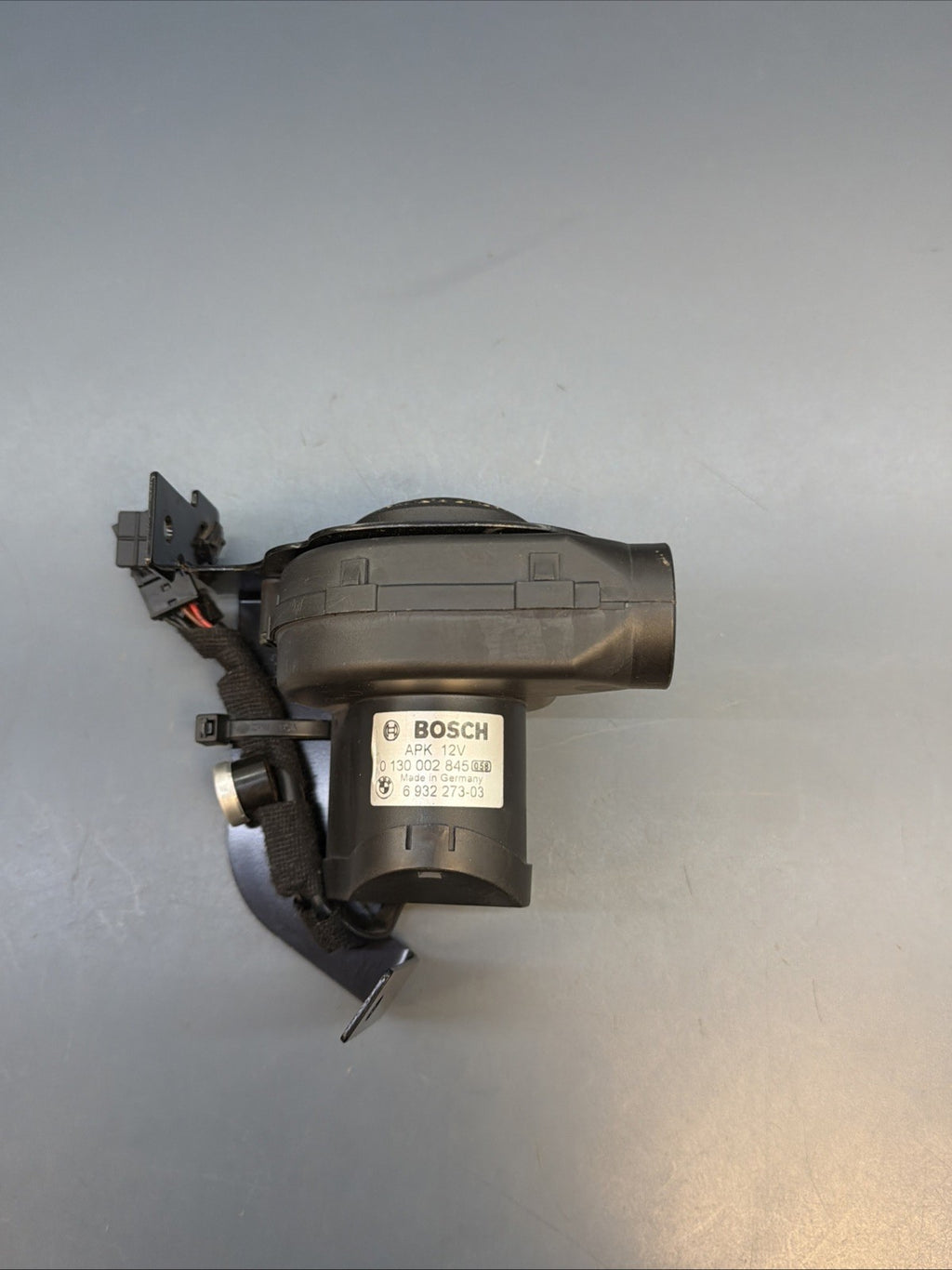 2006-2008 BMW 750 Li Cooling Fan Module OEM 6932273-03